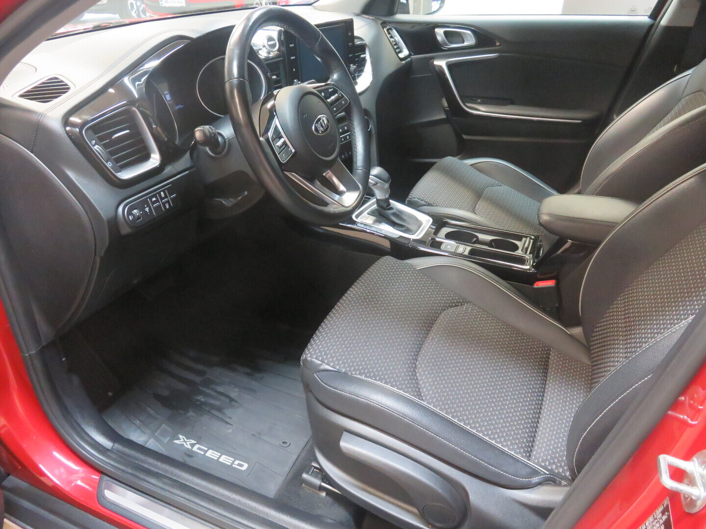 KIA XCeed 4