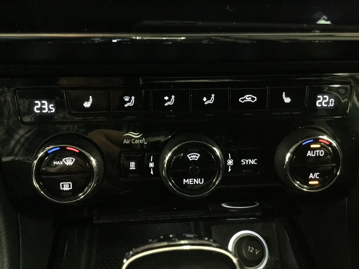 SKODA Superb 13