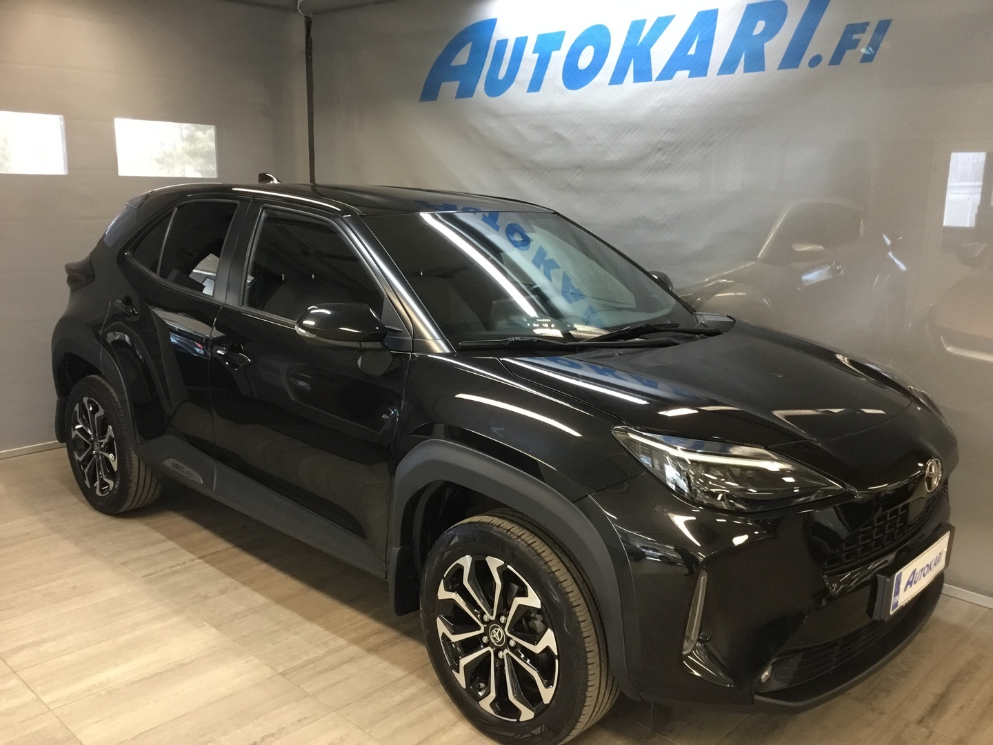 TOYOTA Yaris Cross 1