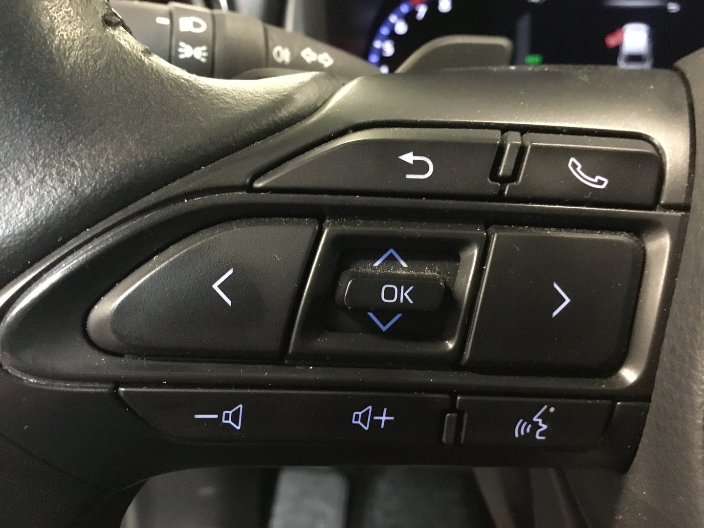 TOYOTA Yaris Cross 15