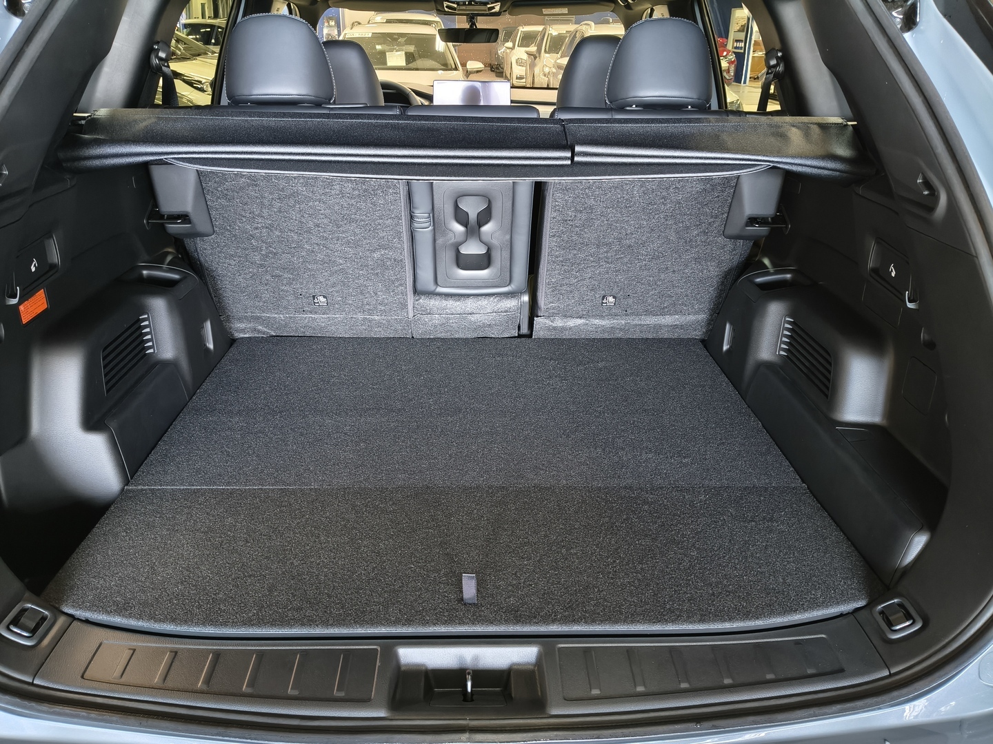 MITSUBISHI OUTLANDER 17