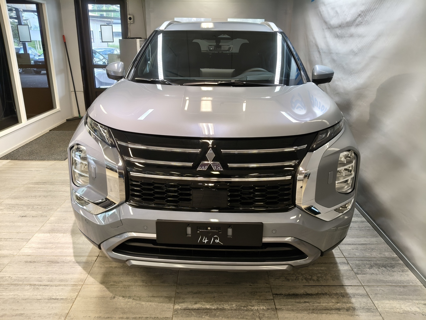MITSUBISHI OUTLANDER 2