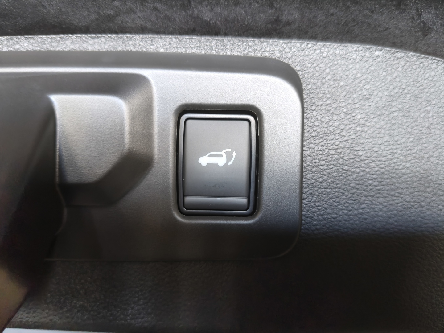 MITSUBISHI Eclipse Cross 16