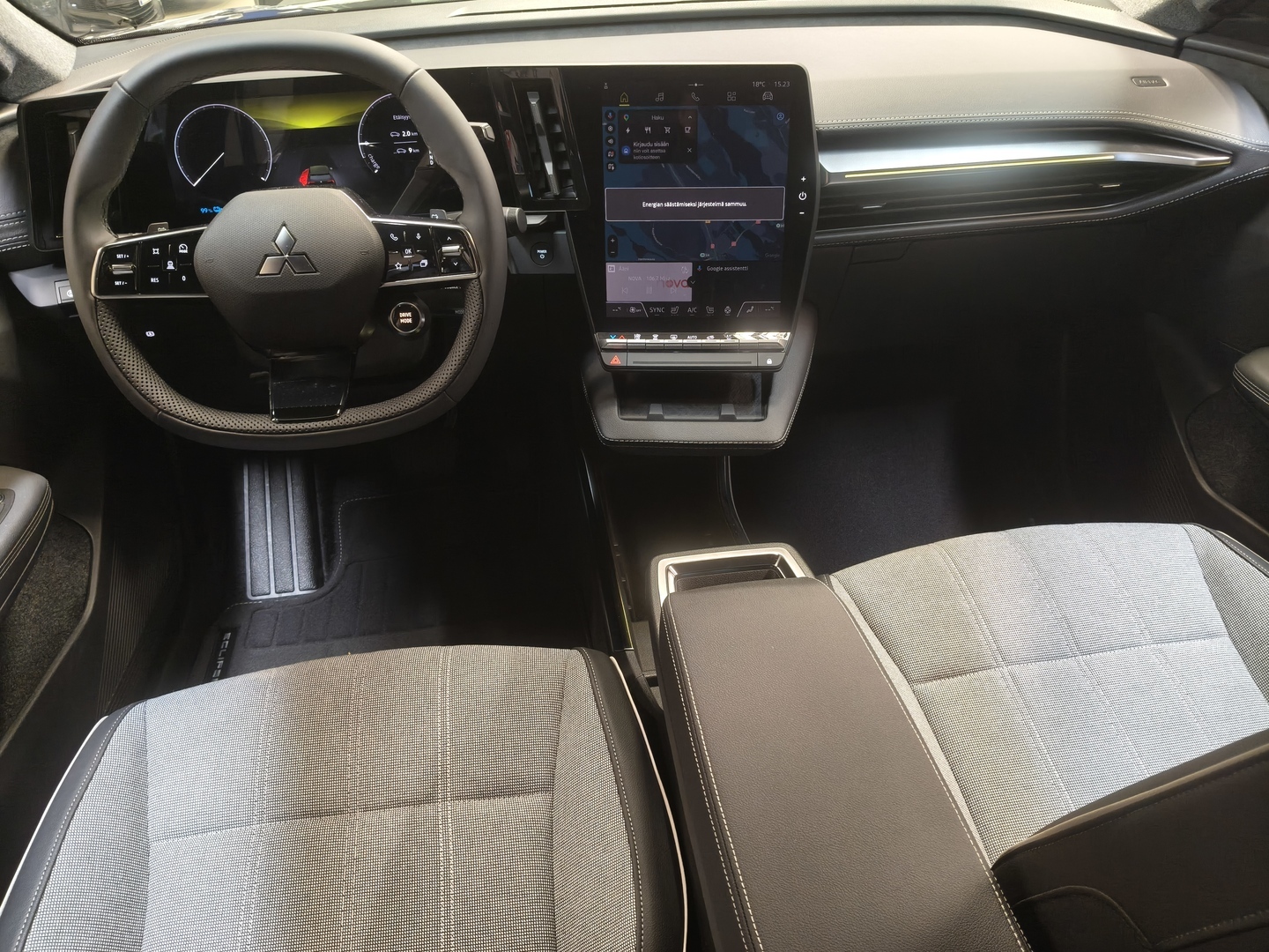 MITSUBISHI Eclipse Cross 8