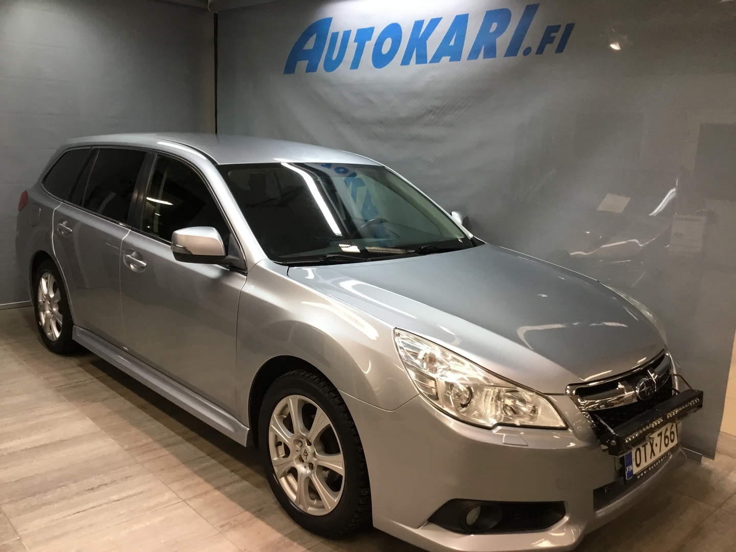 SUBARU Legacy 1