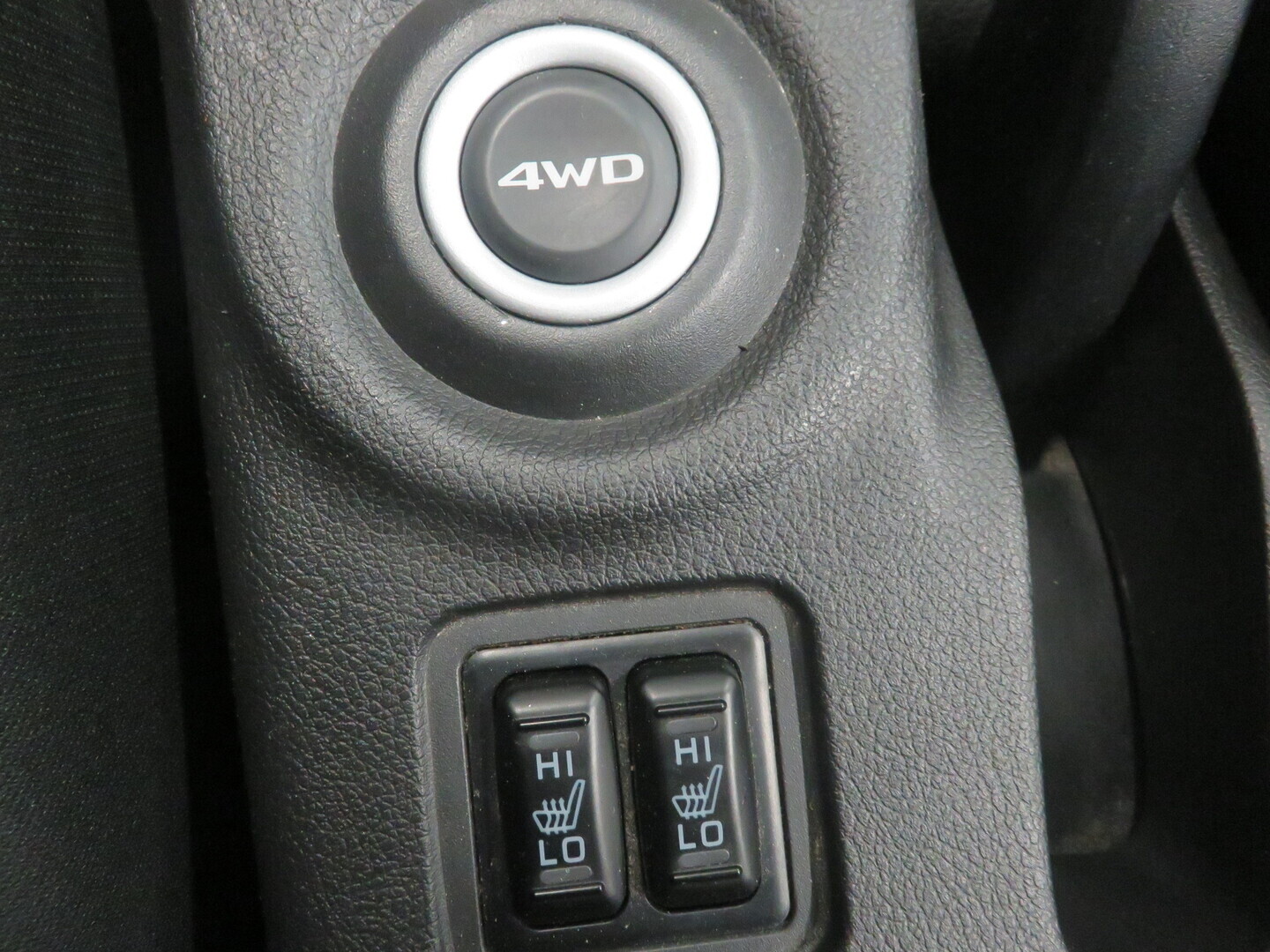 MITSUBISHI Outlander 7