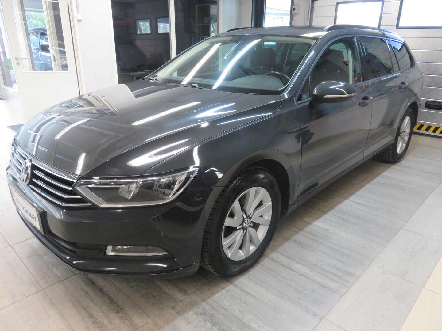 VOLKSWAGEN Passat 3