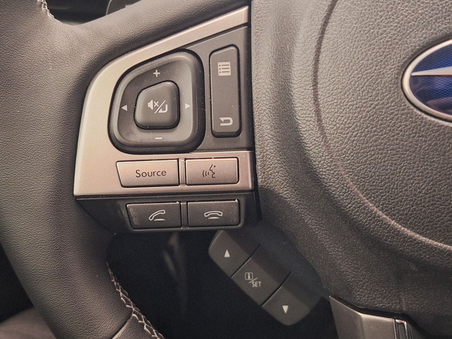 SUBARU Forester 13