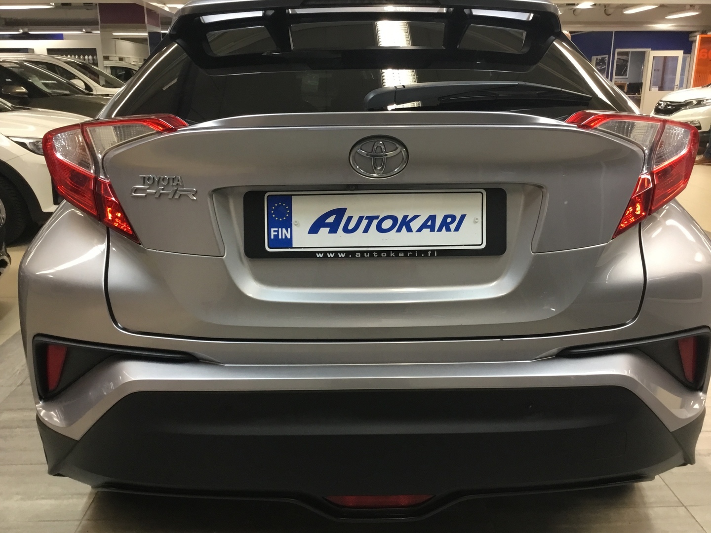 TOYOTA C-HR 6