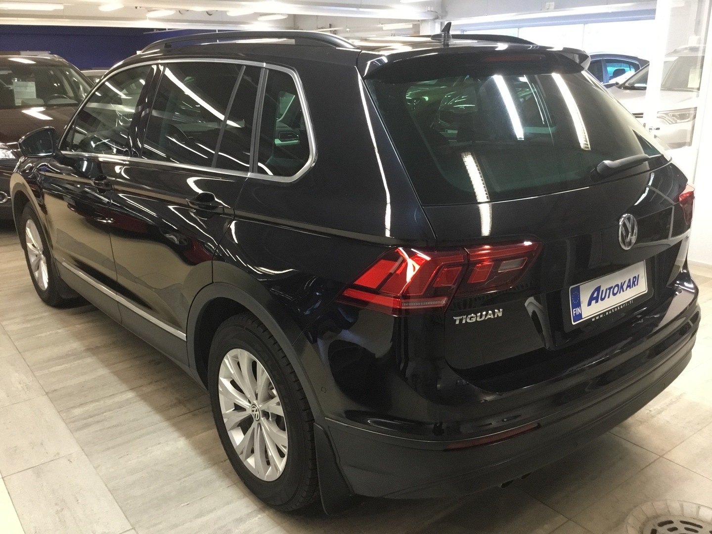 VOLKSWAGEN Tiguan 3
