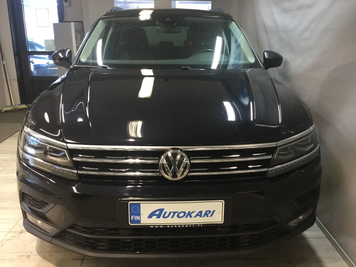 VOLKSWAGEN Tiguan 5