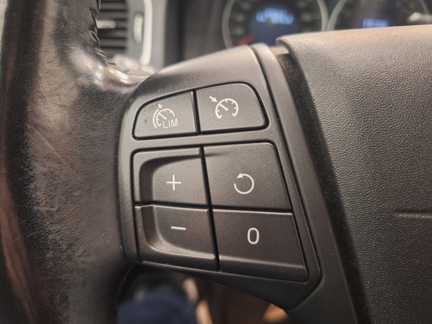 VOLVO S60 12