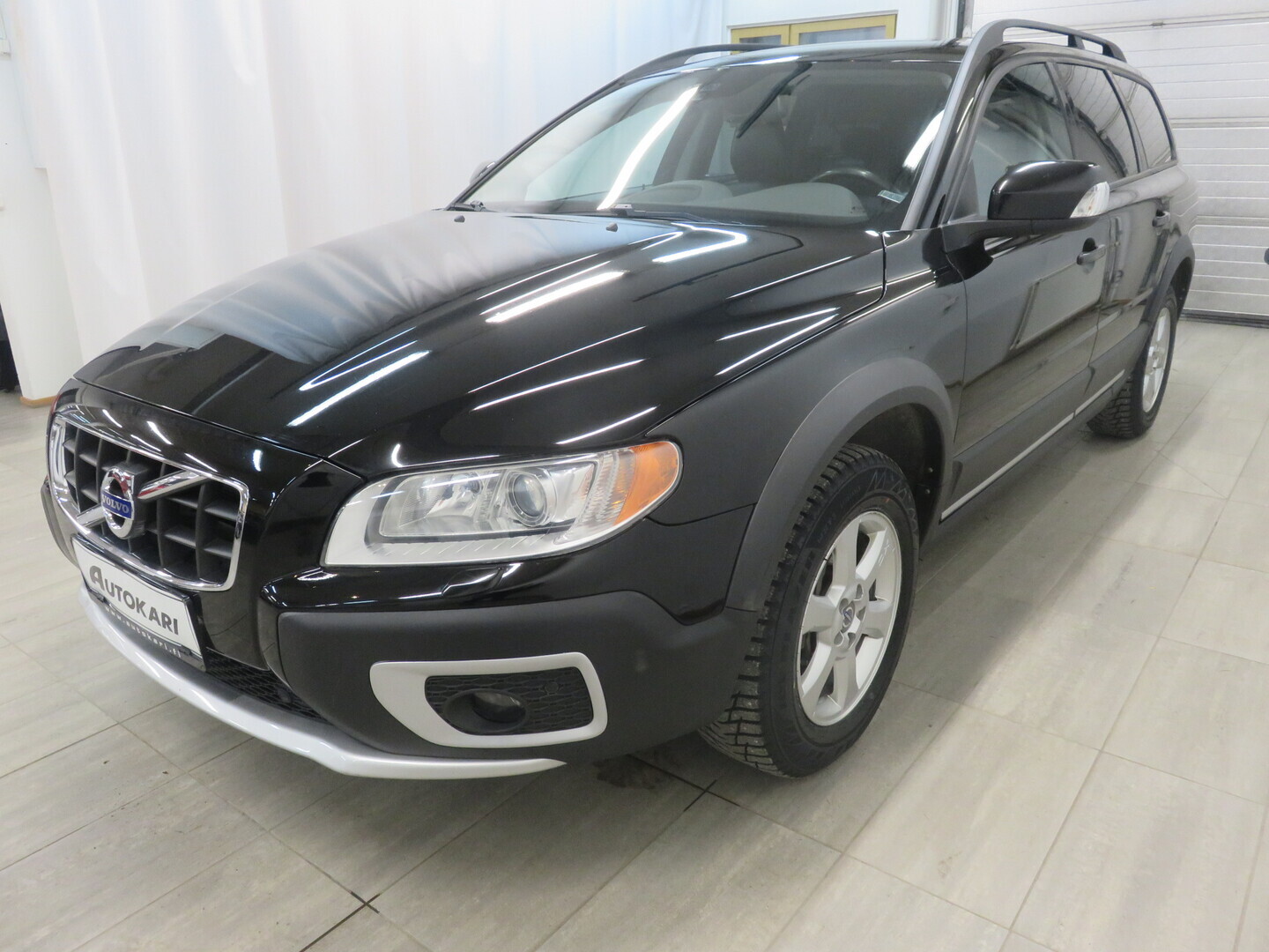 VOLVO XC70 3