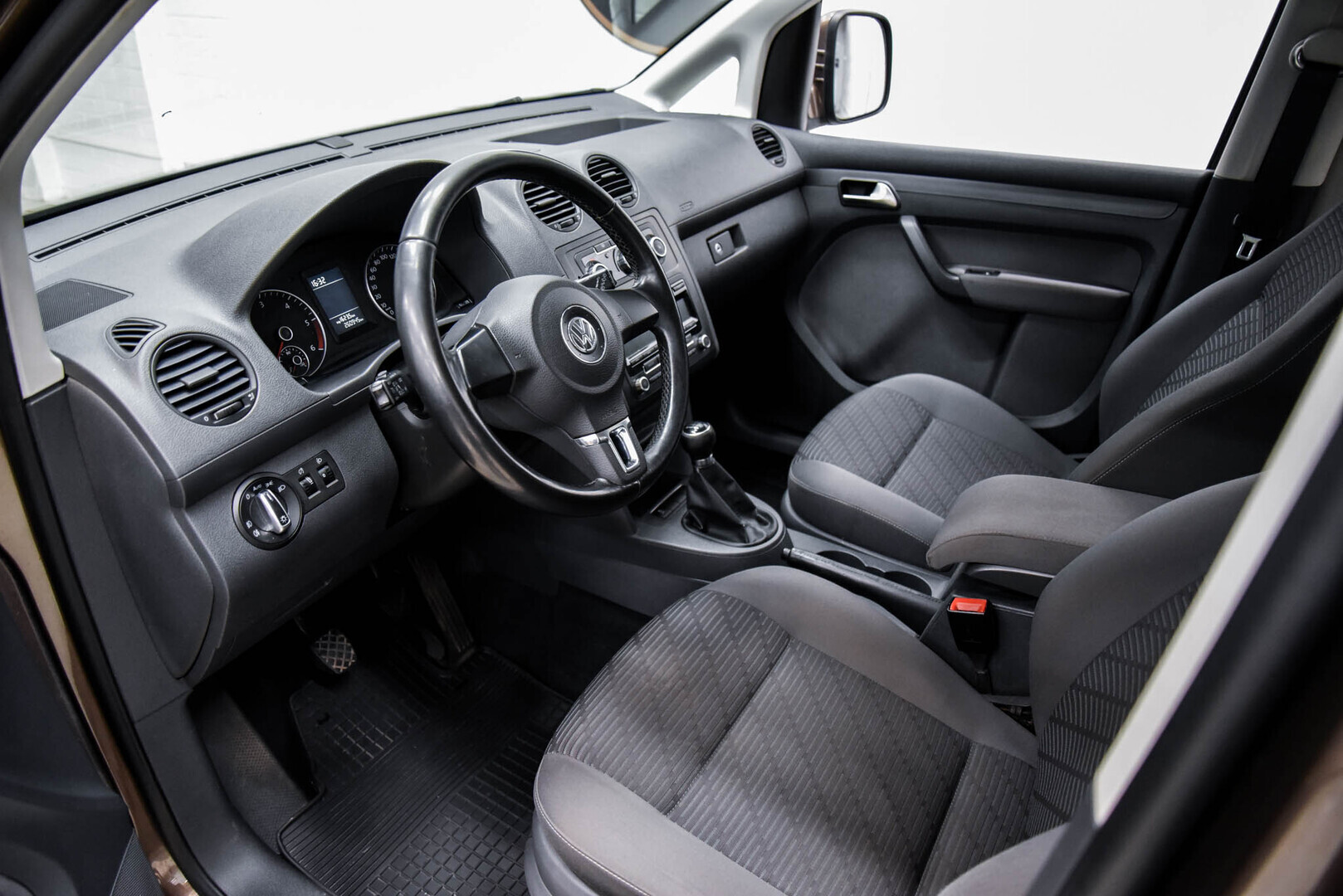 VOLKSWAGEN Caddy 2010