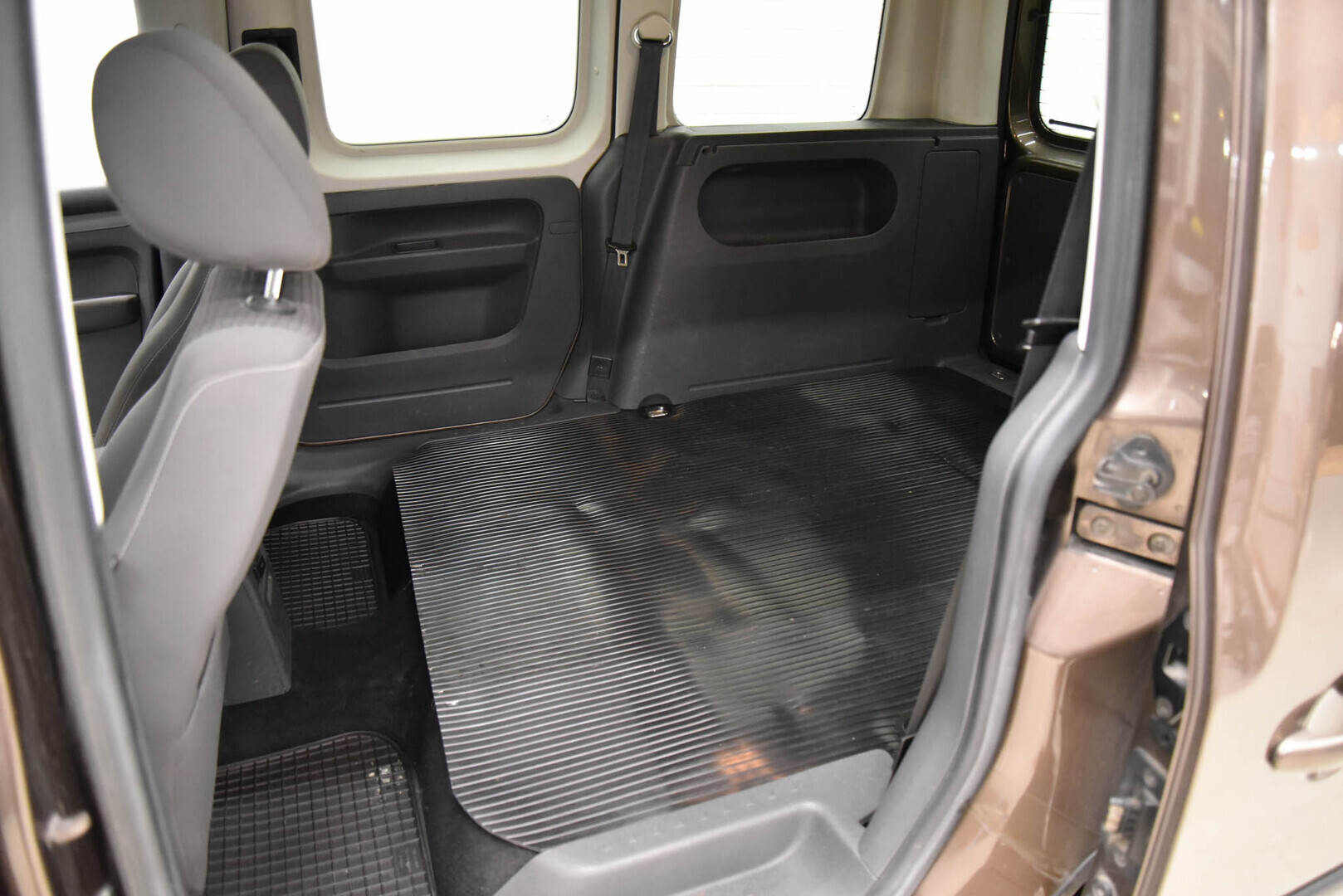 VOLKSWAGEN Caddy 2010