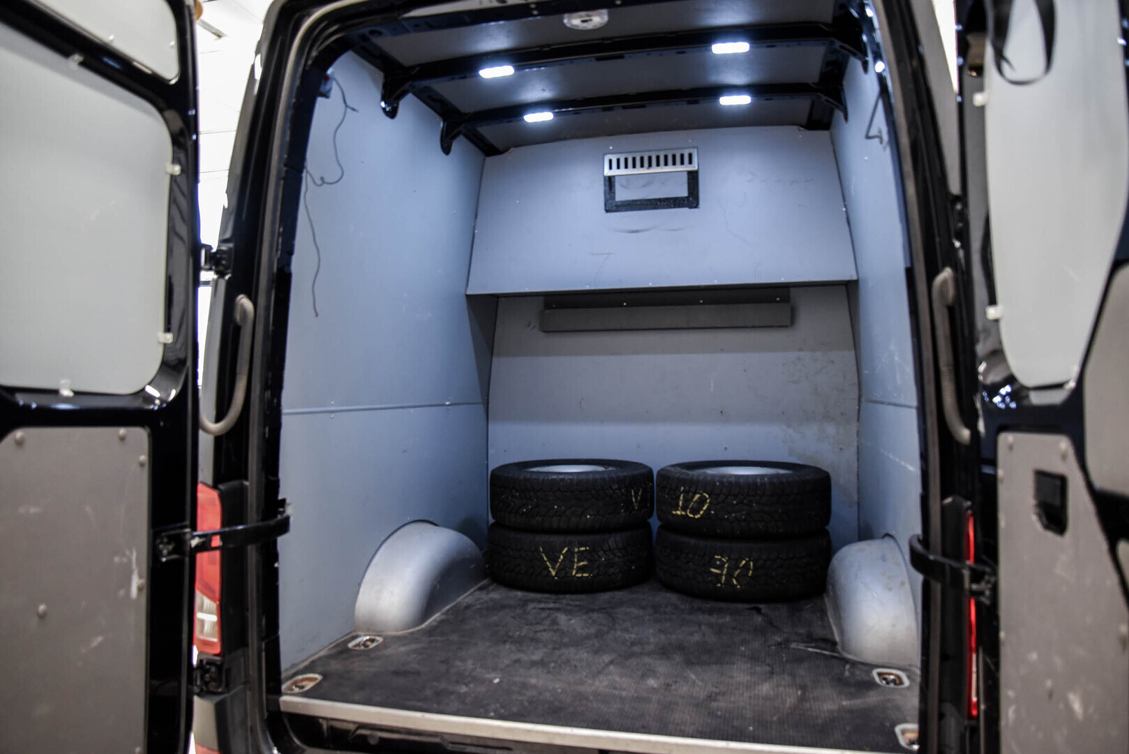 VOLKSWAGEN Crafter 2020