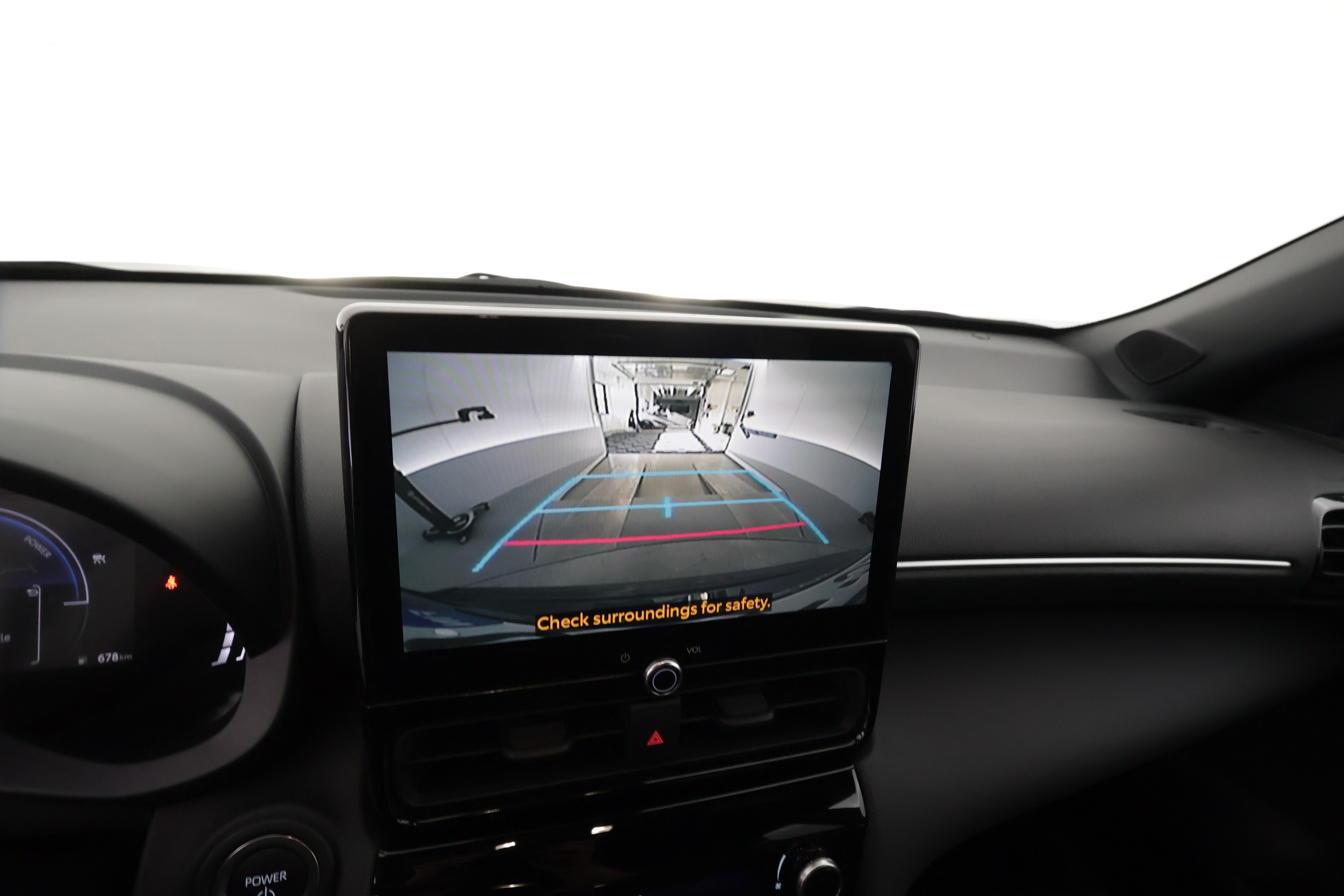 Toyota Yaris Cross 18