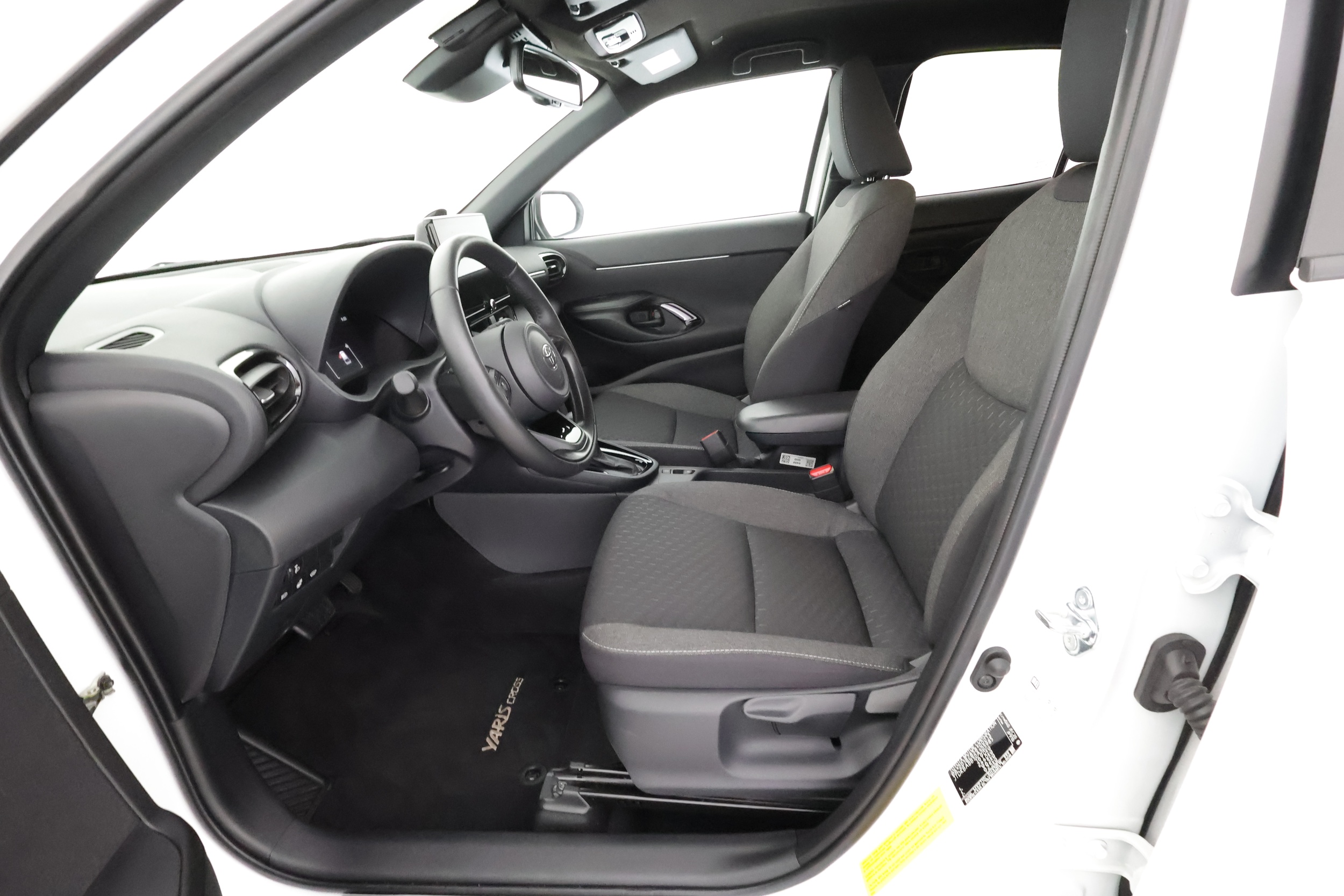 TOYOTA Yaris Cross 14