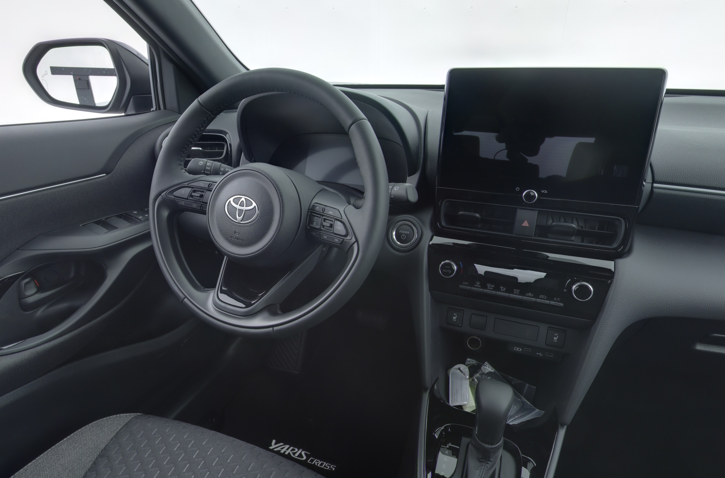 Toyota Yaris Cross 8