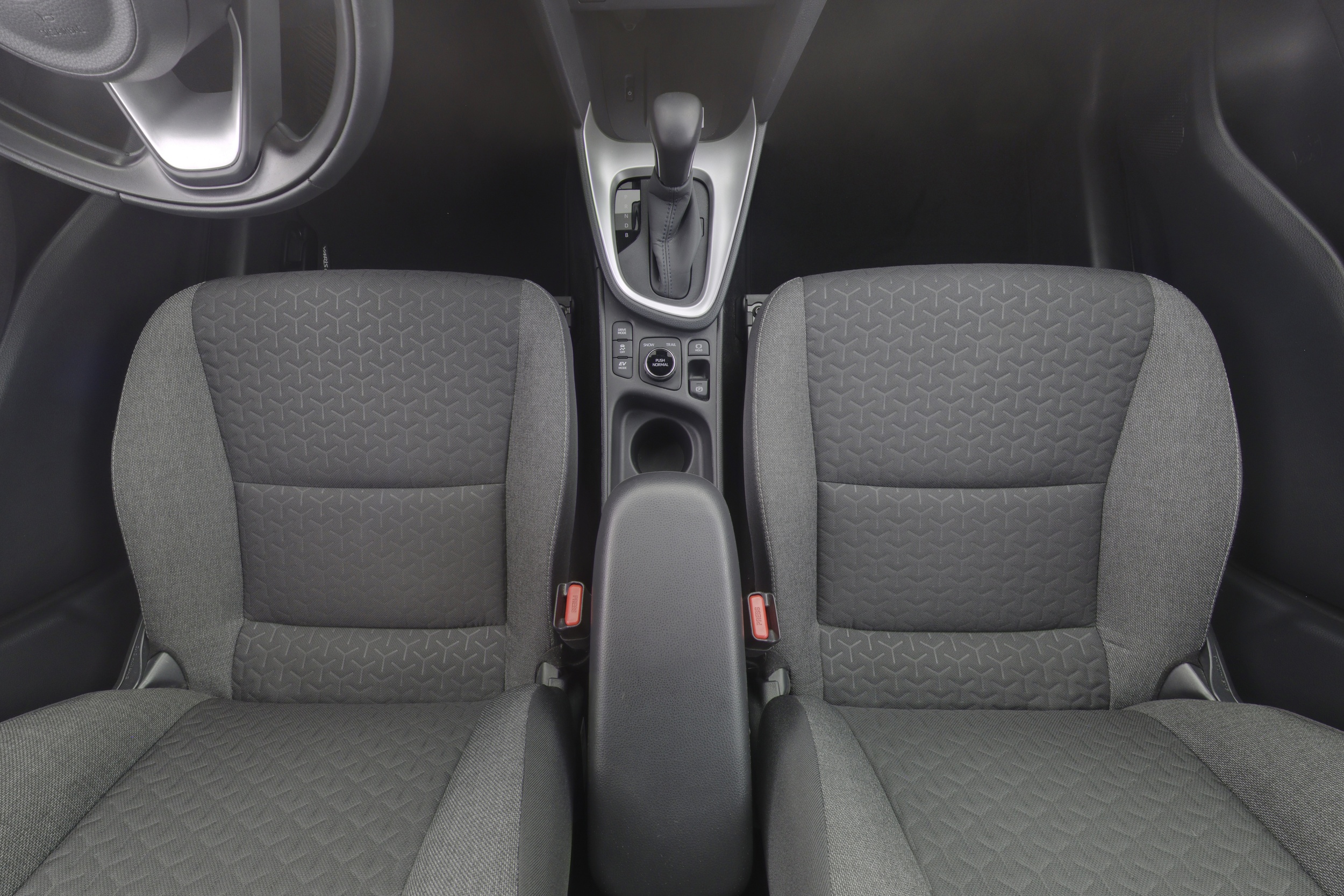 Toyota Yaris Cross 12