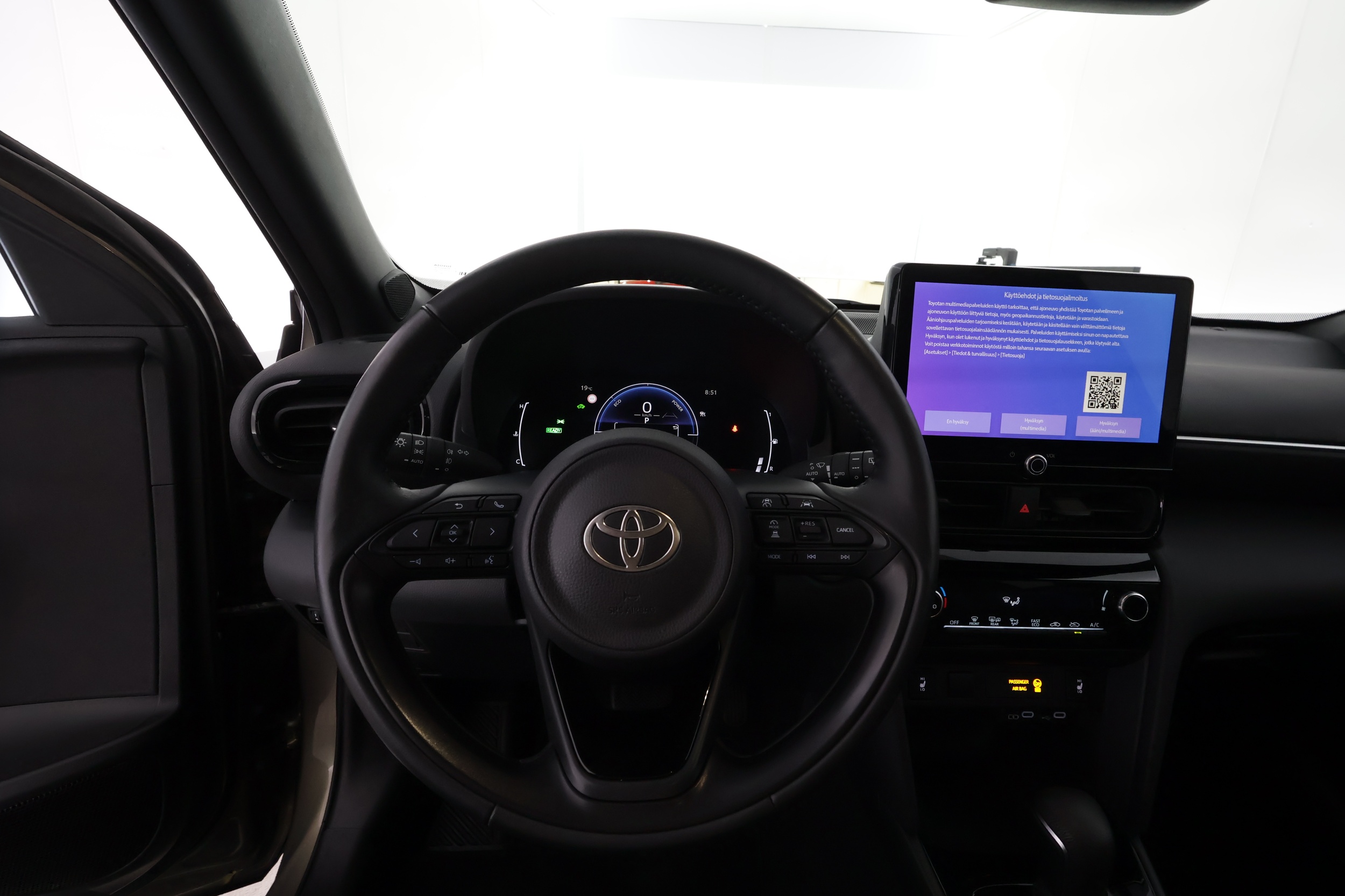 Toyota Yaris Cross 17