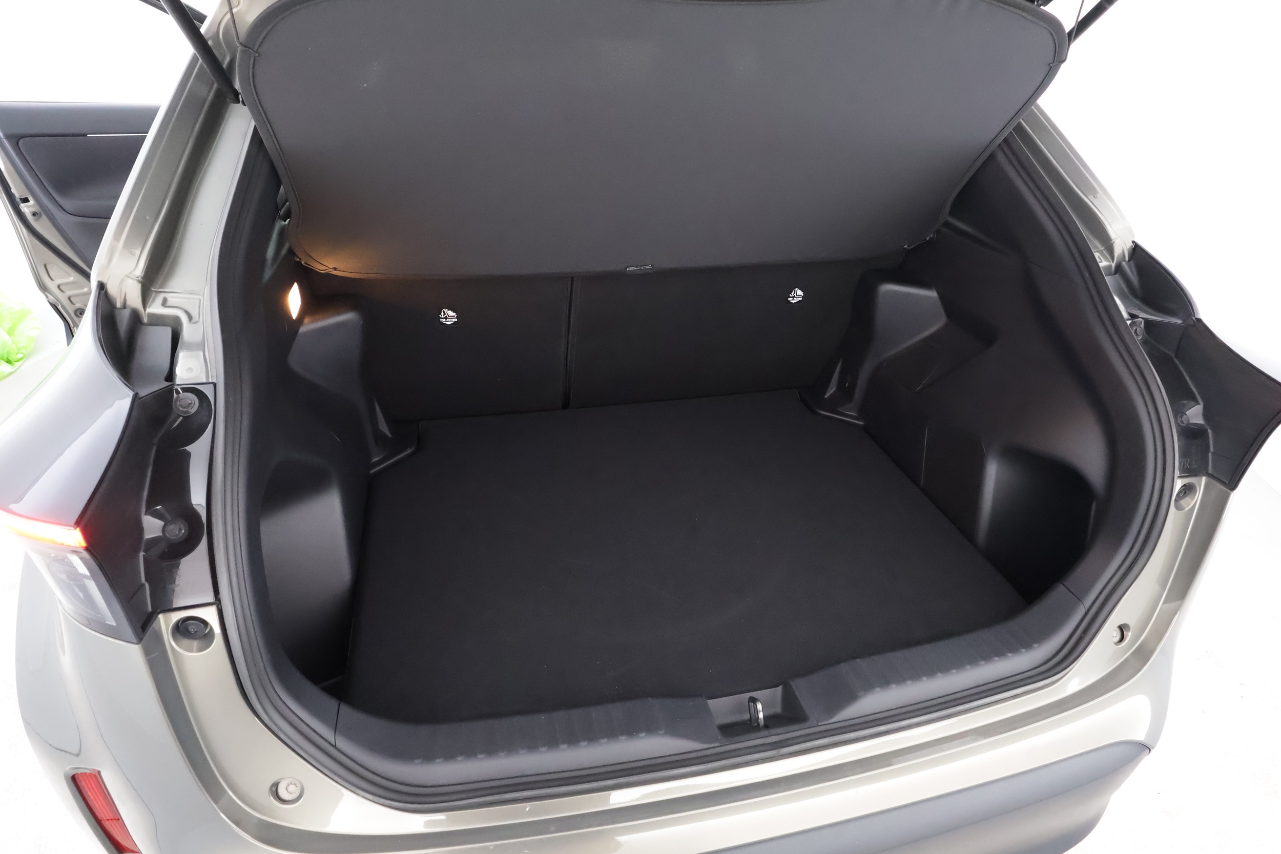 Toyota Yaris Cross 19