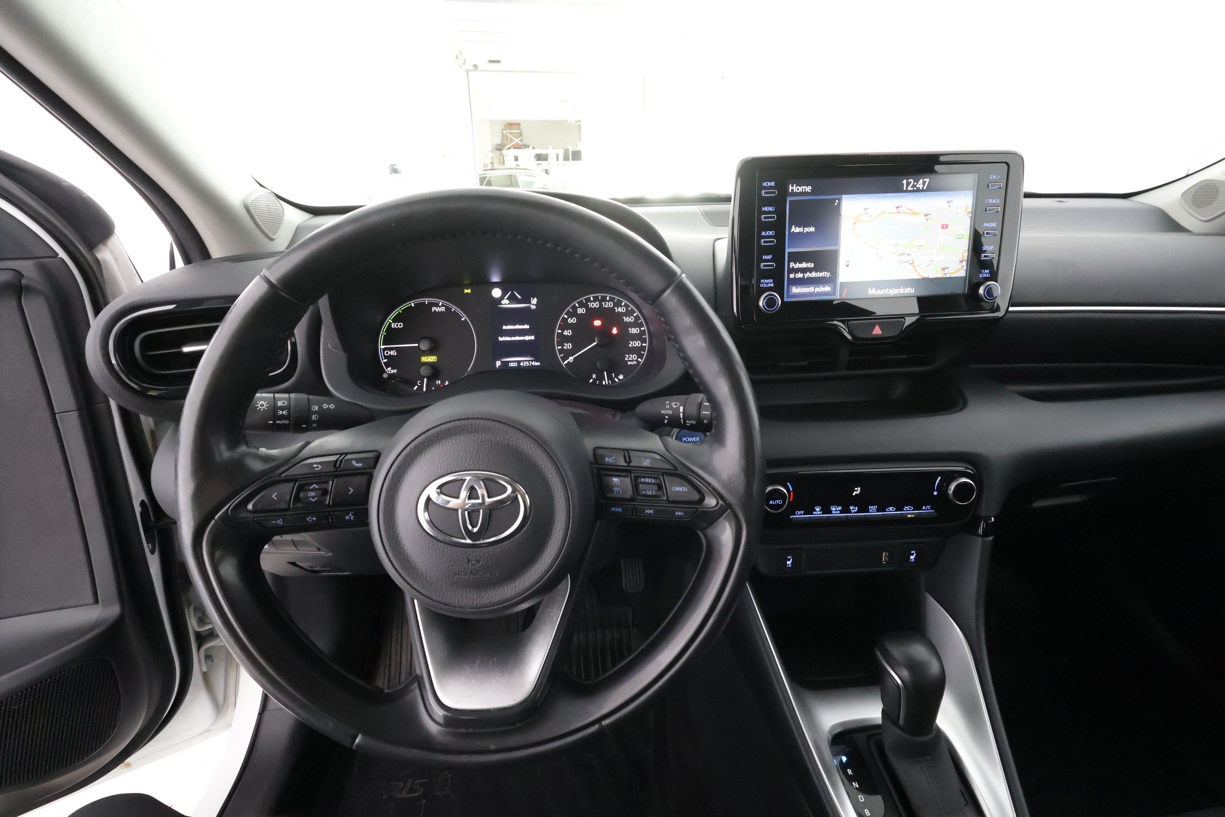 Toyota Yaris 16