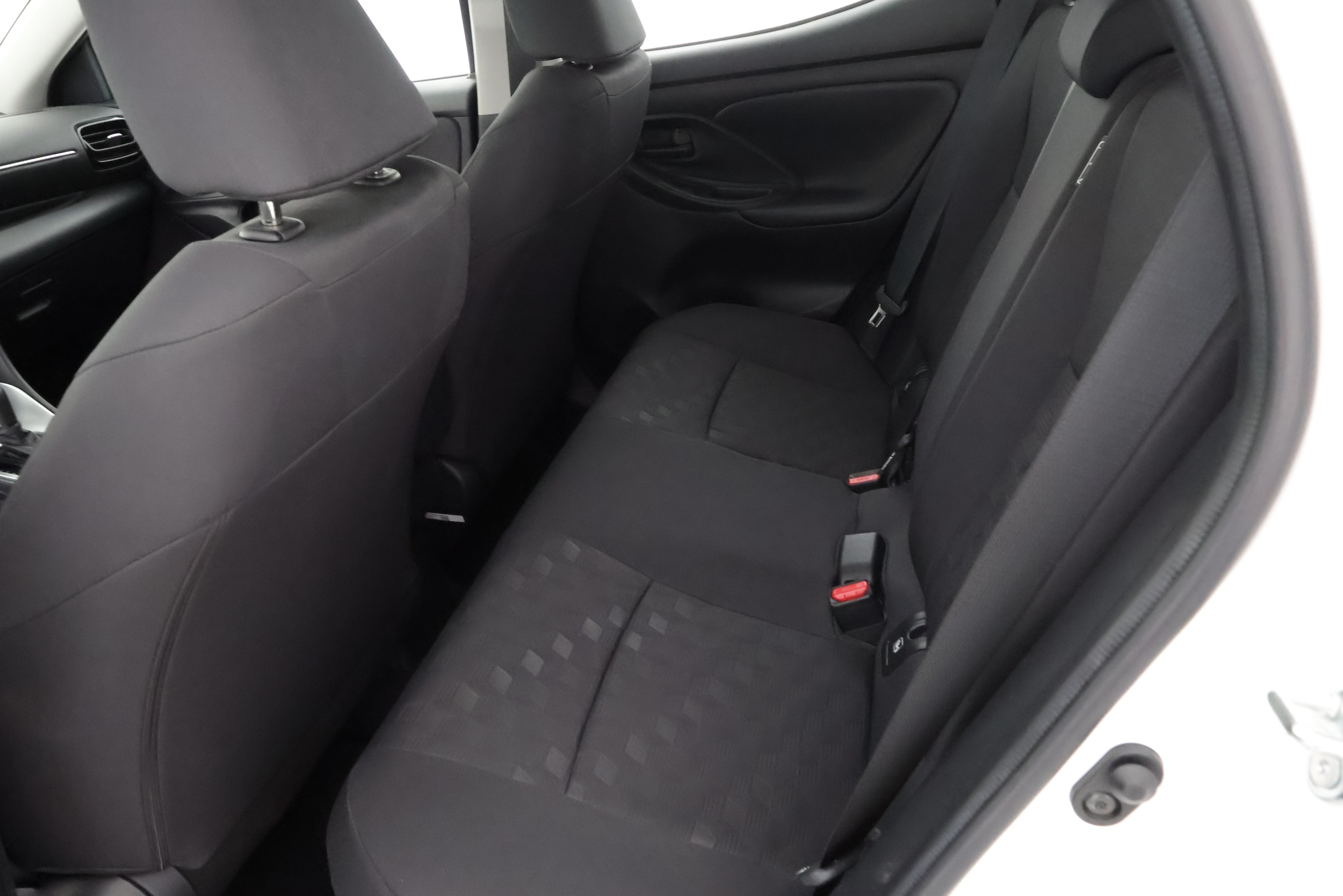 Toyota Yaris 16