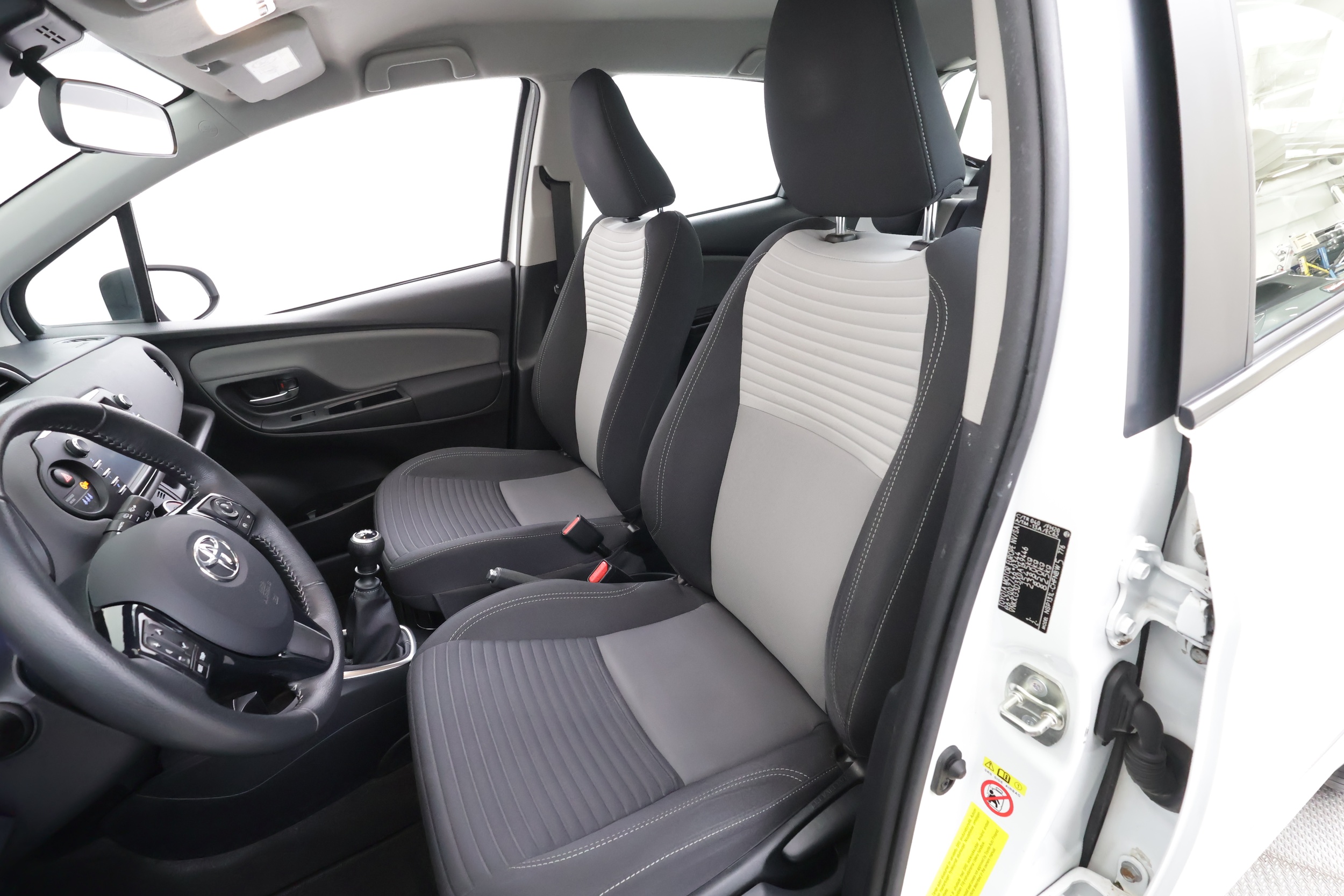 Toyota Yaris 15