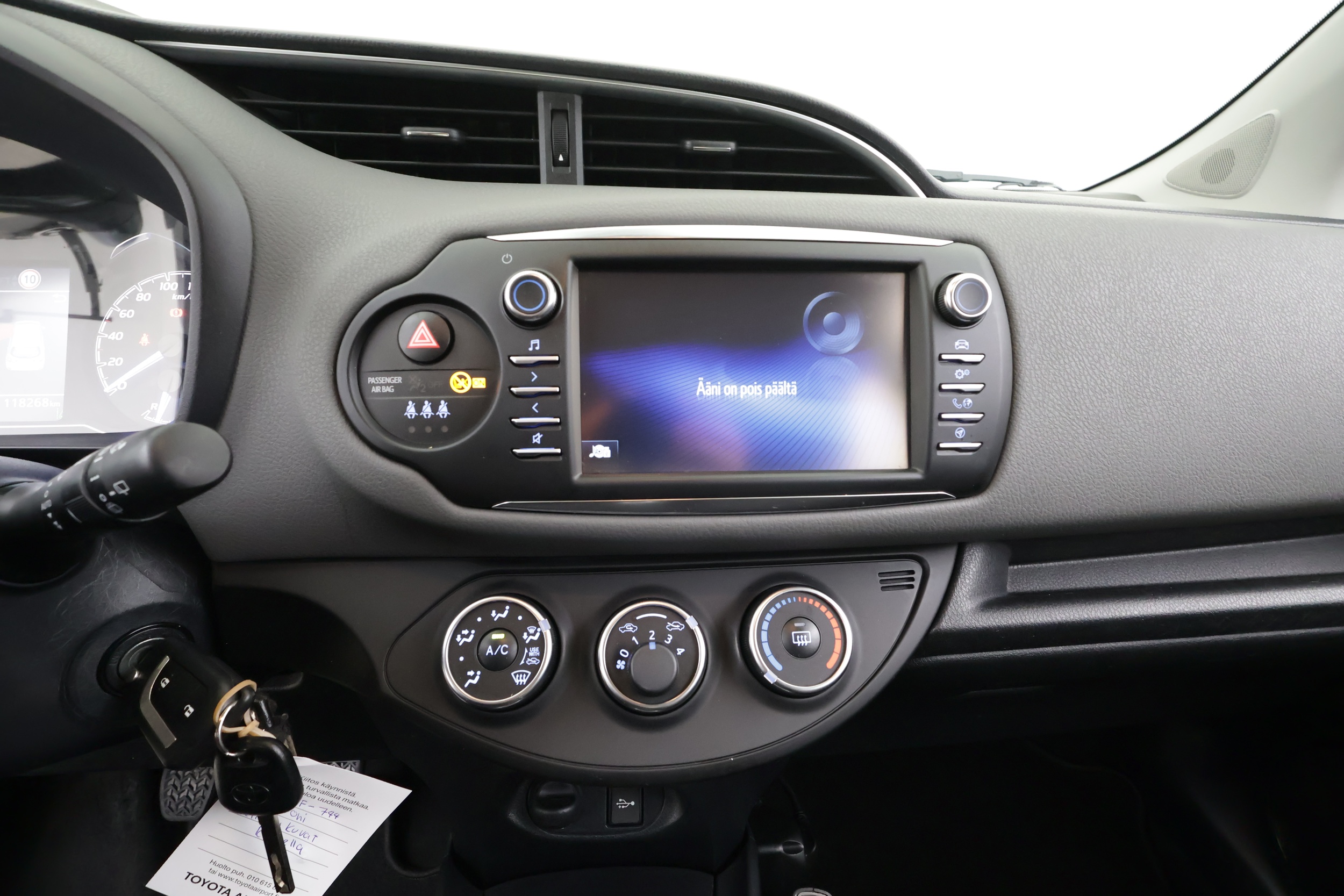 Toyota Yaris 17