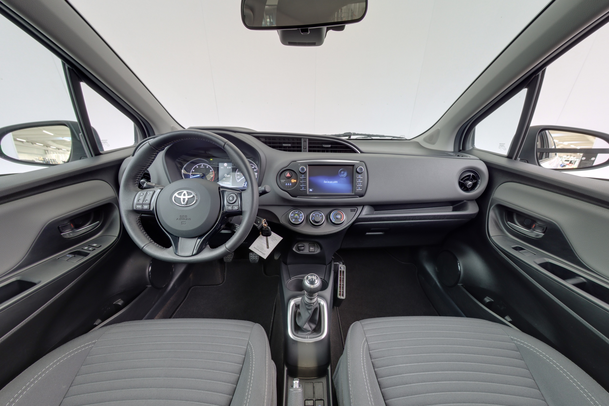 Toyota Yaris 9