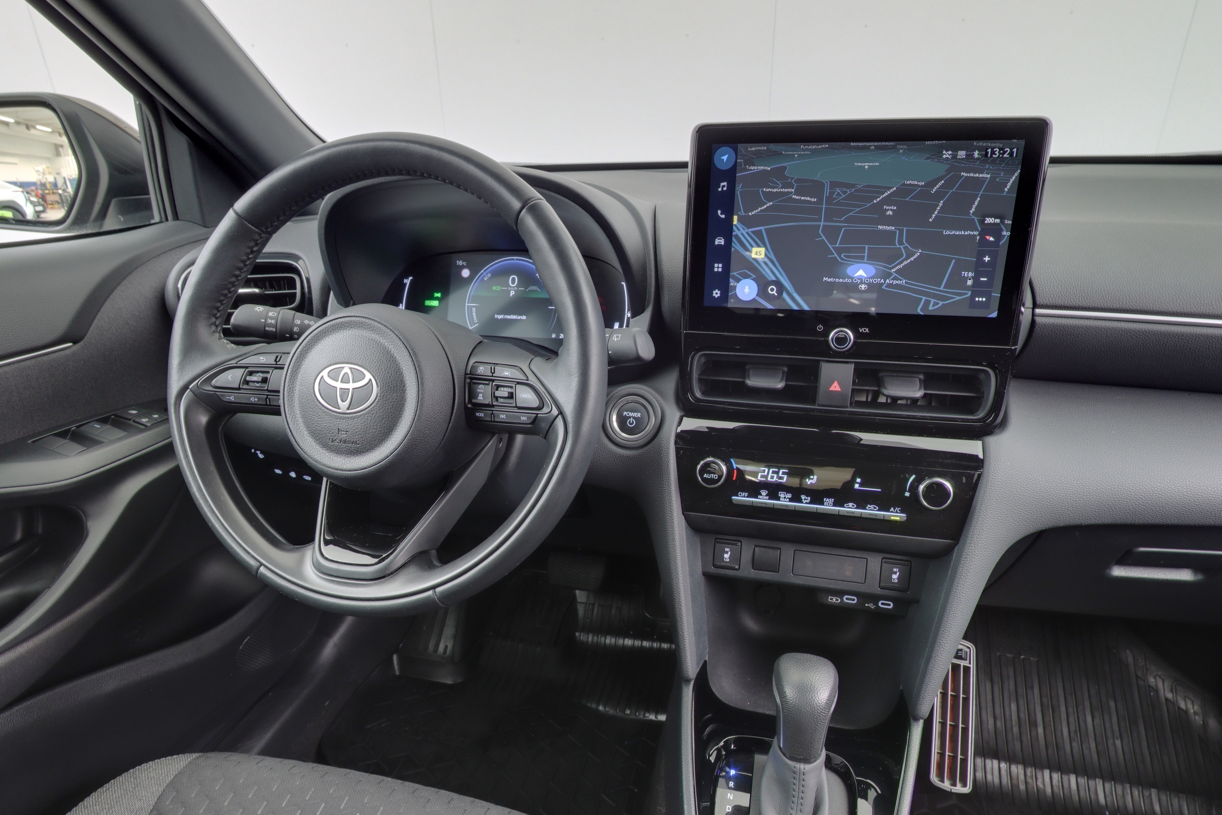 Toyota Yaris Cross 11