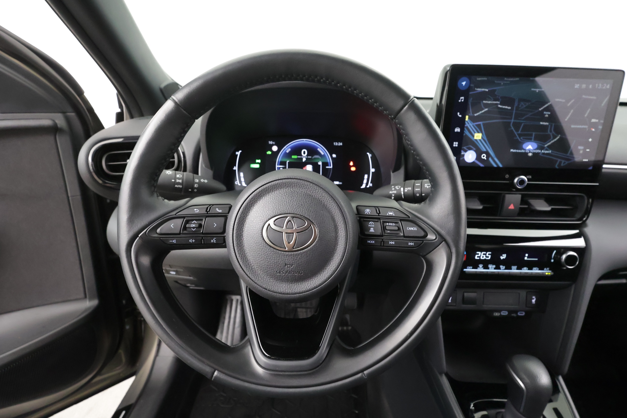 Toyota Yaris Cross 19