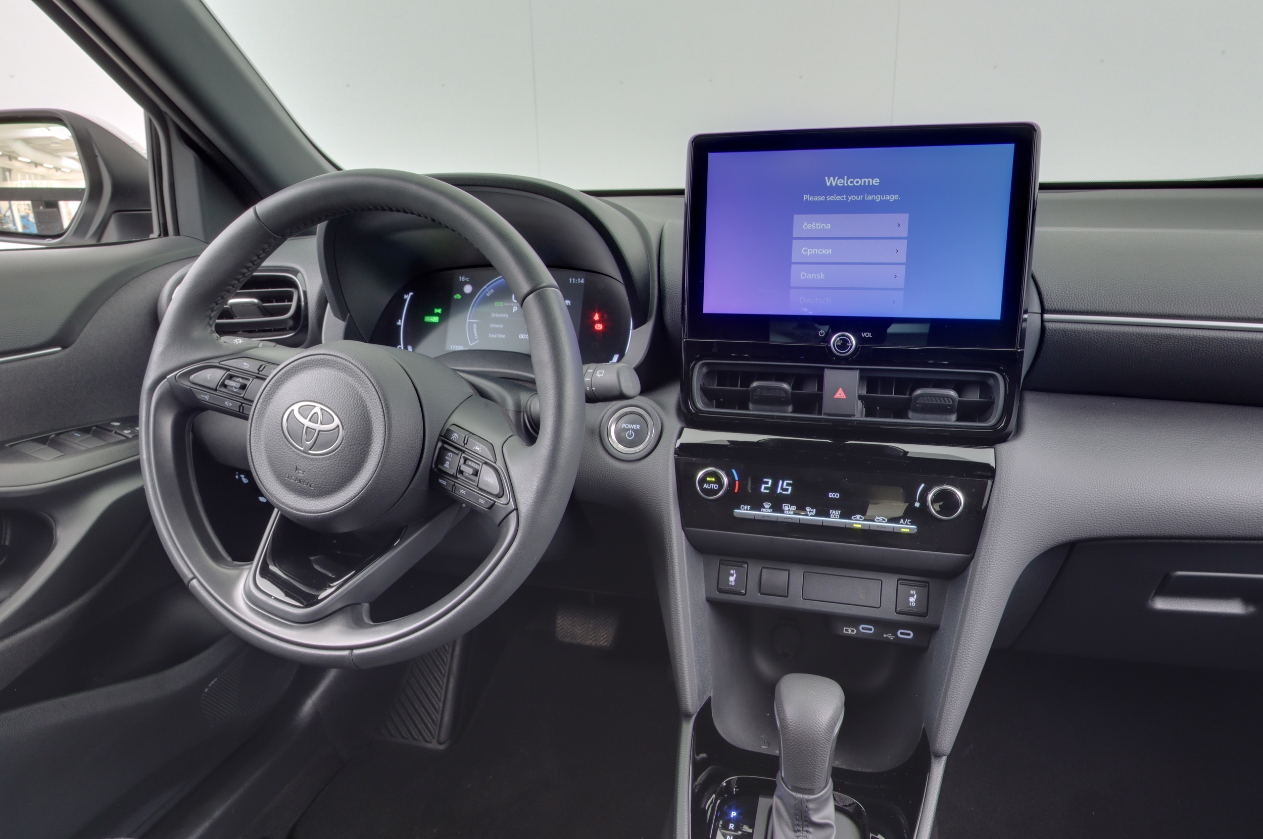 Toyota Yaris Cross 11