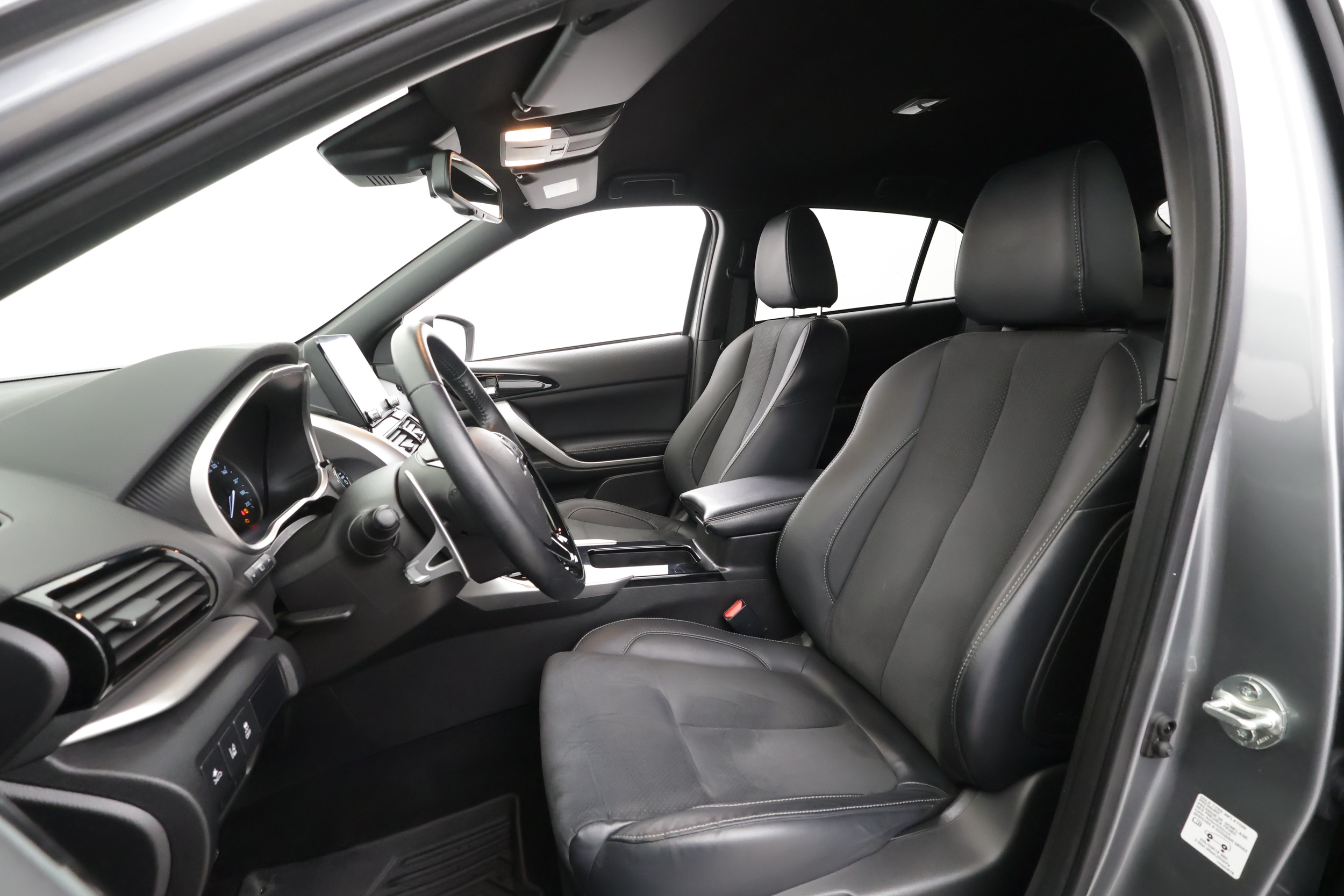 Mitsubishi Eclipse Cross 13