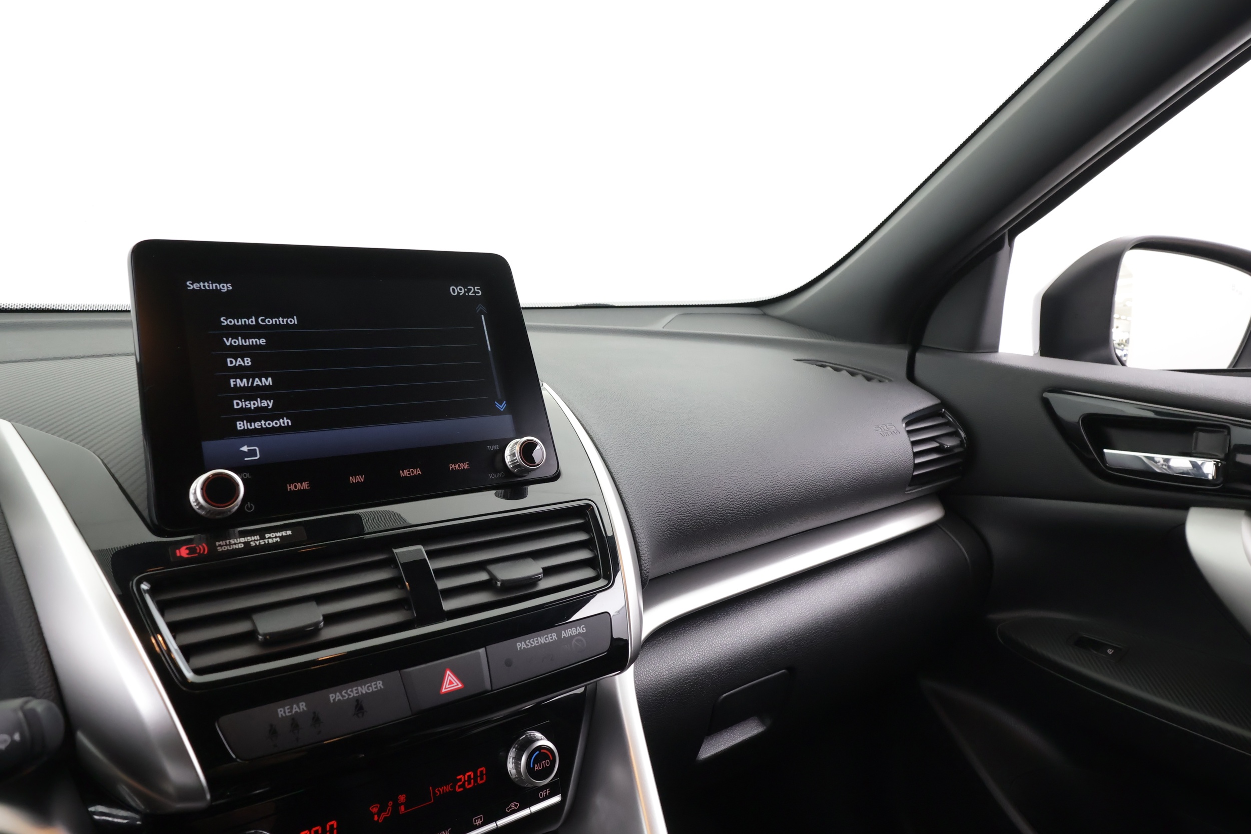 Mitsubishi Eclipse Cross 16