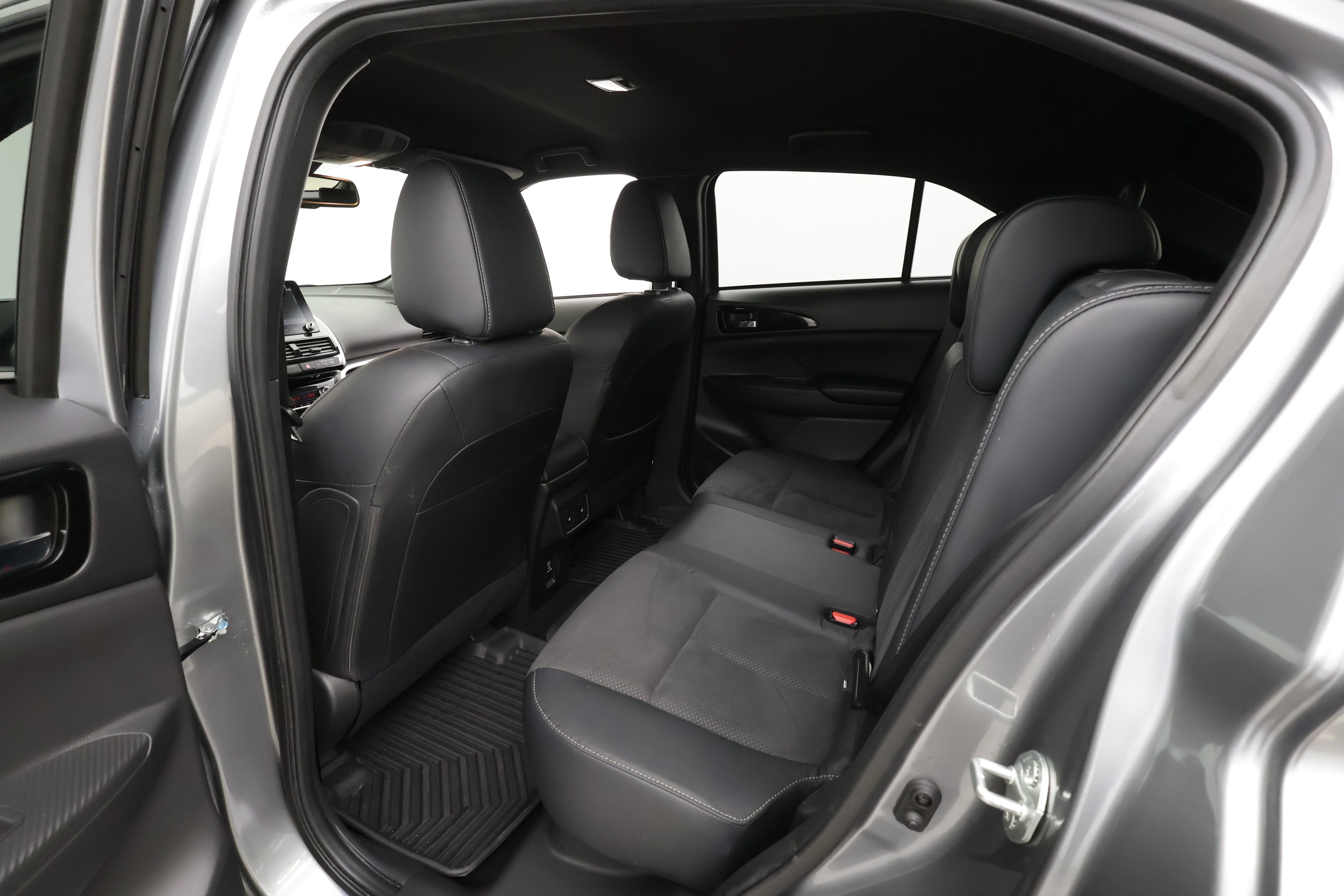 Mitsubishi Eclipse Cross 18