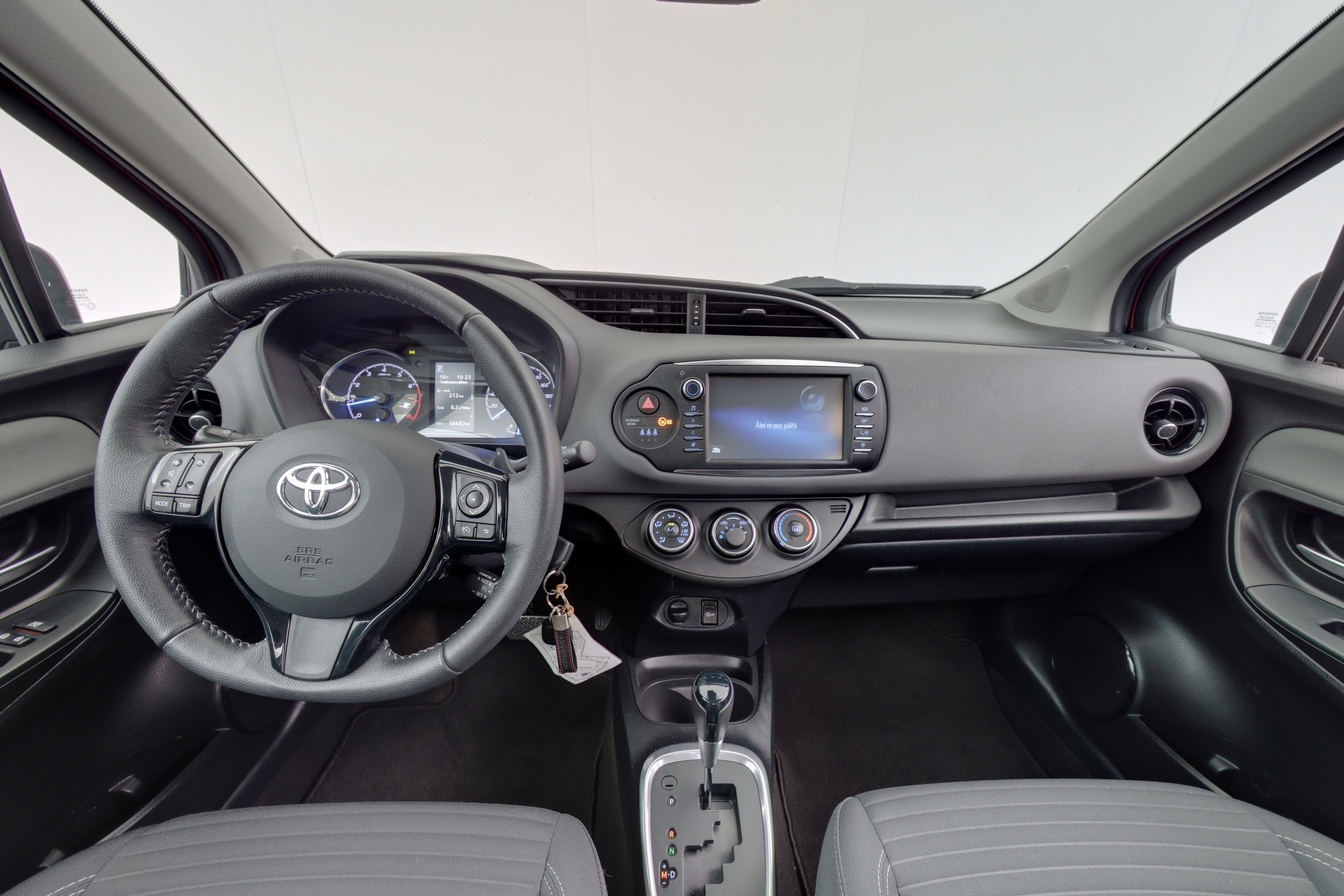 Toyota Yaris 10