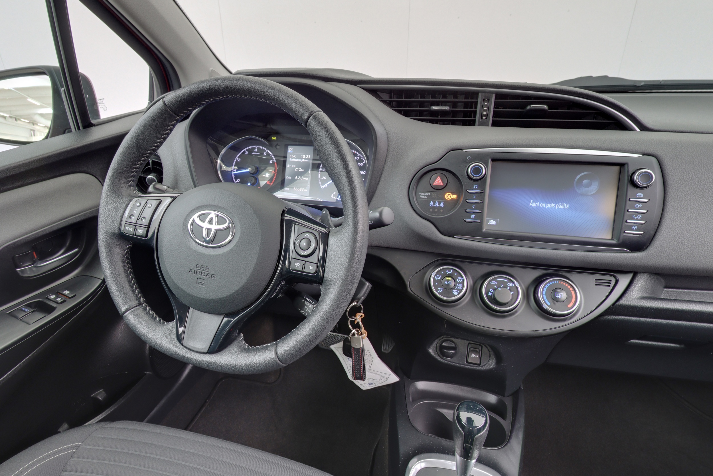 Toyota Yaris 11