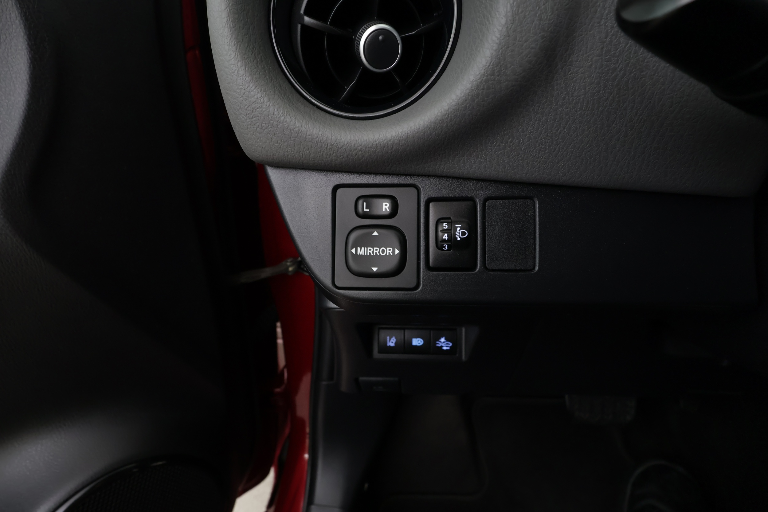 Toyota Yaris 17