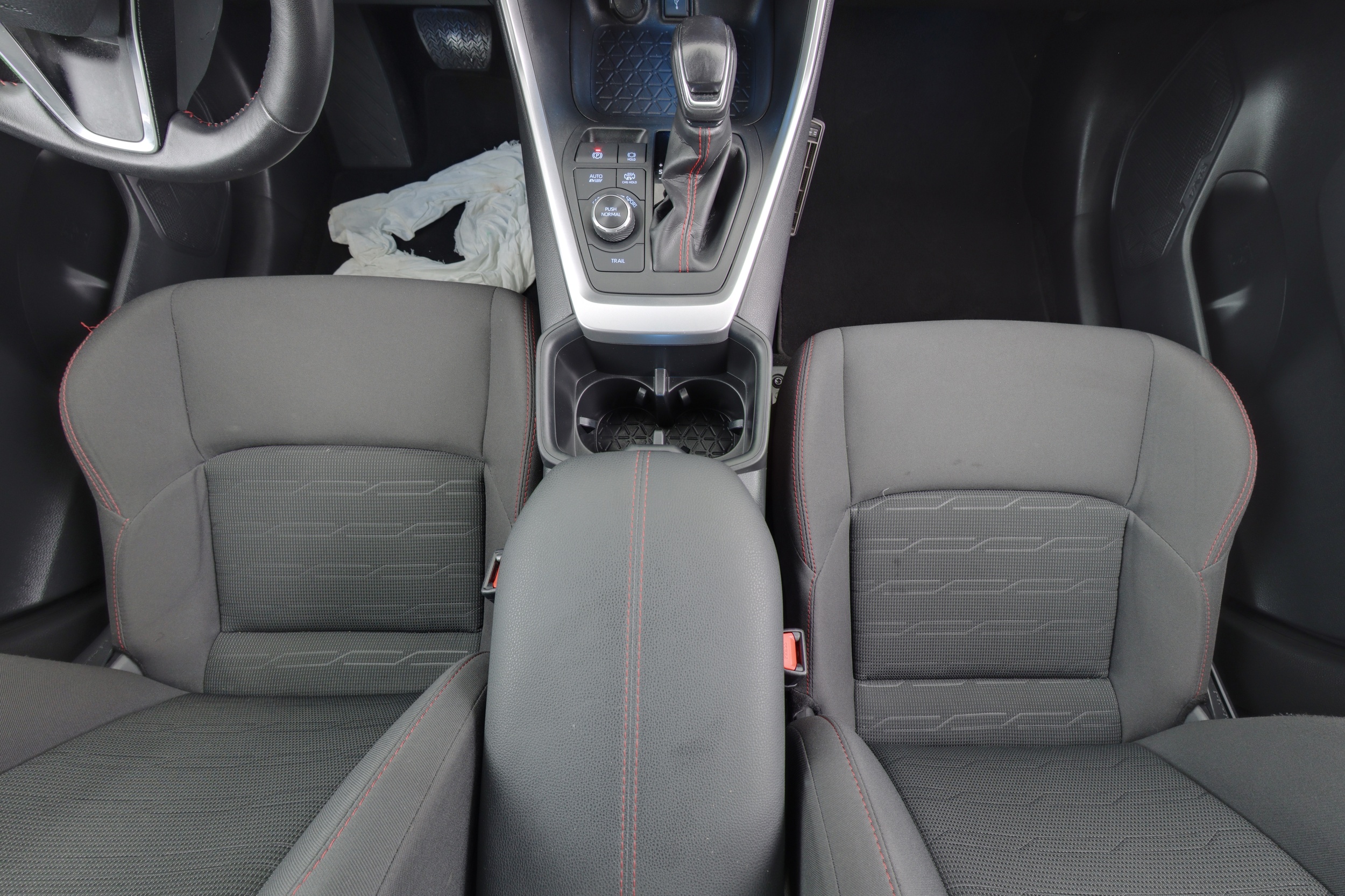 Toyota RAV4 Plug-in 13