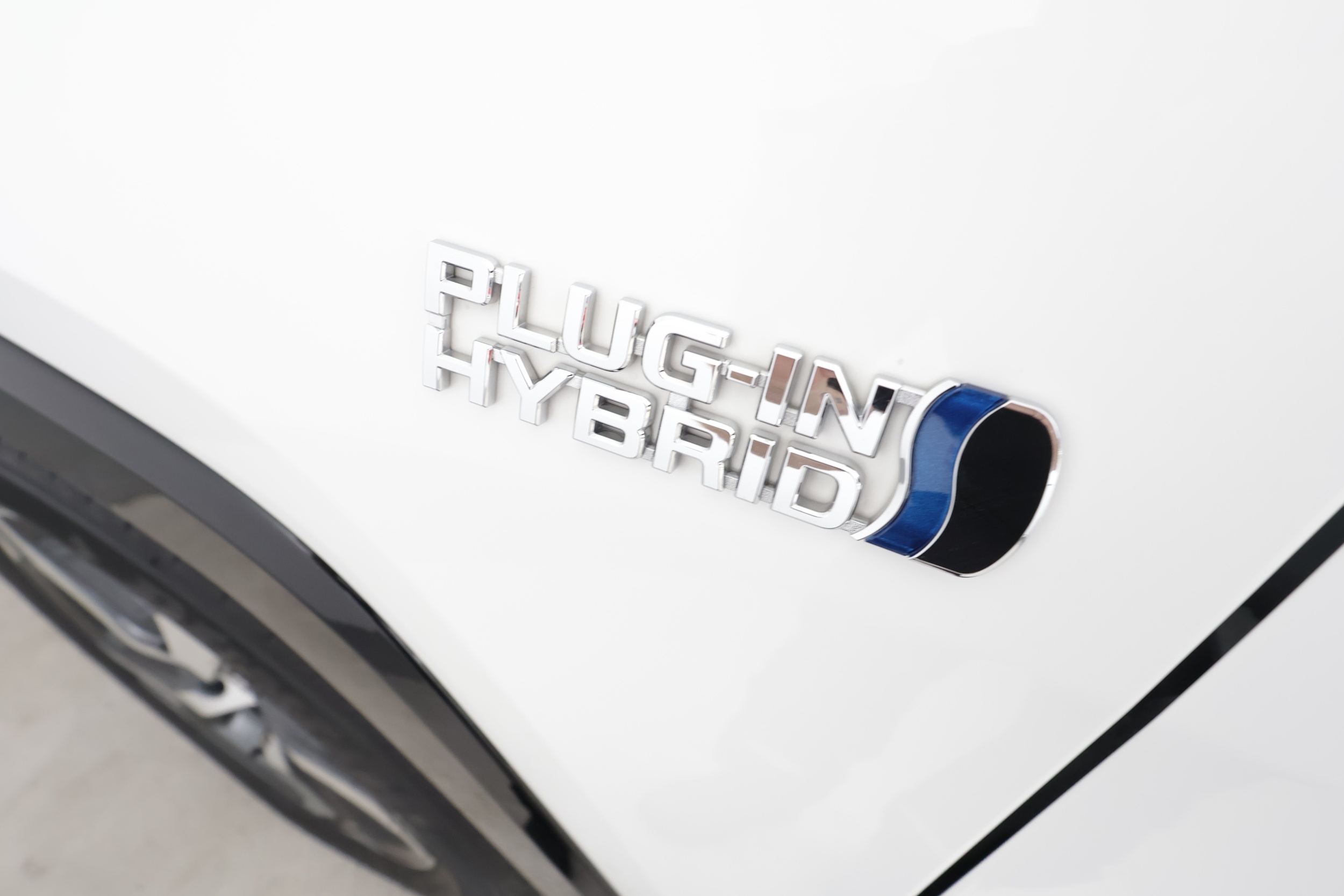 Toyota RAV4 Plug-in 18