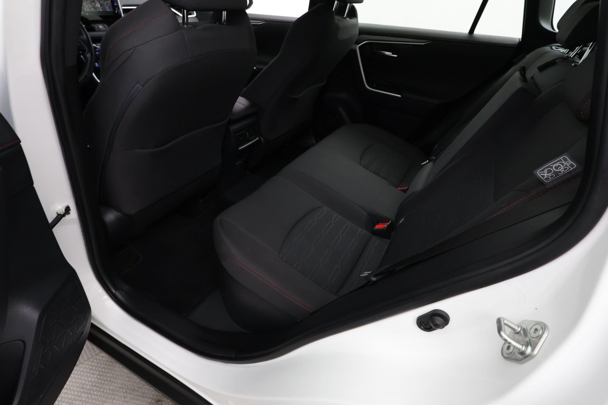 Toyota RAV4 Plug-in 19