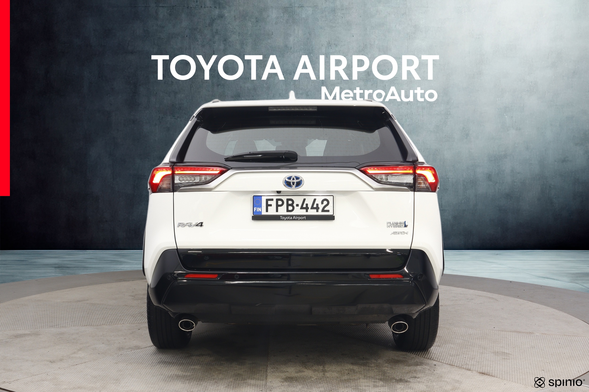 Toyota RAV4 Plug-in 4