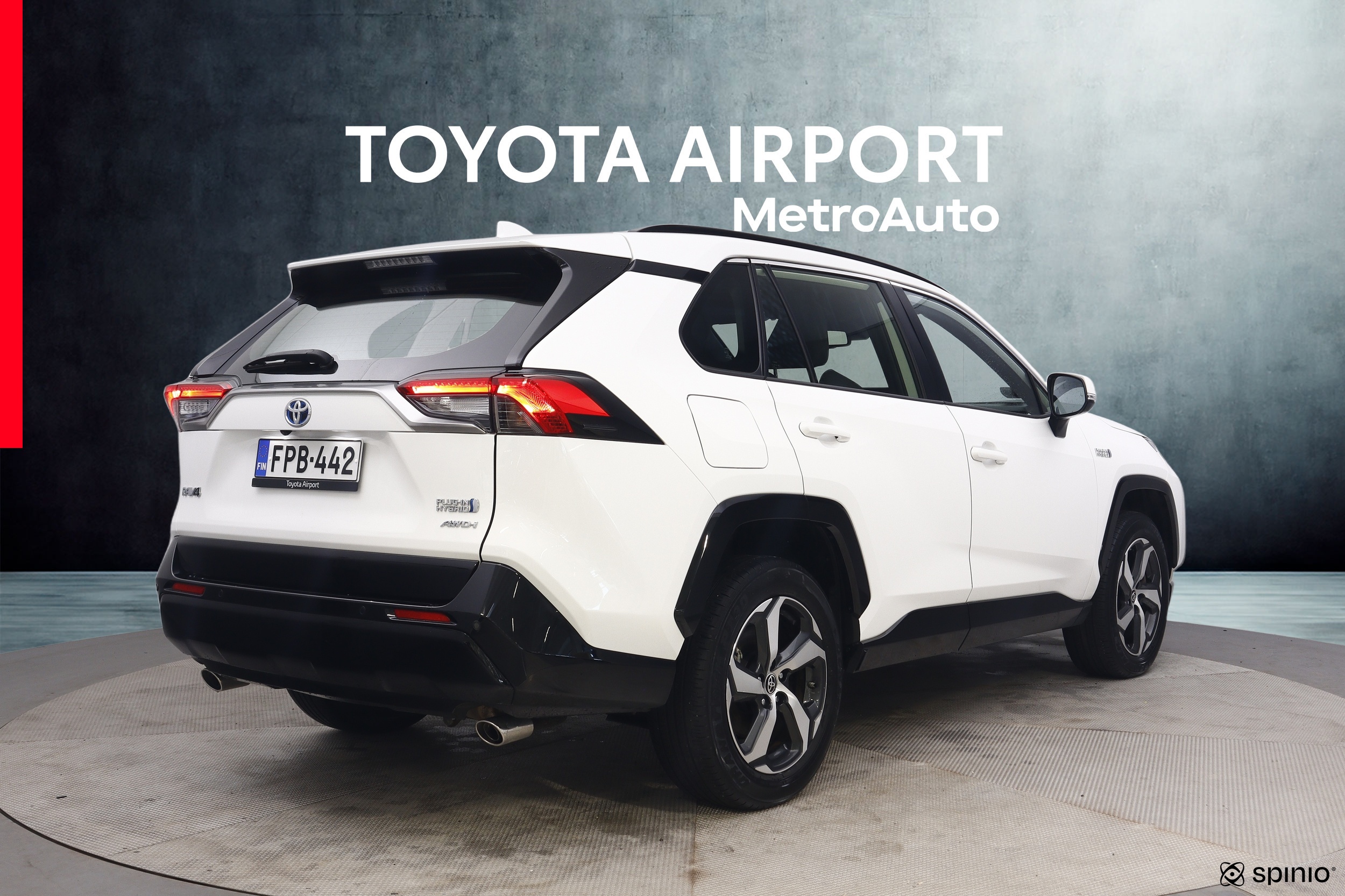 Toyota RAV4 Plug-in 5