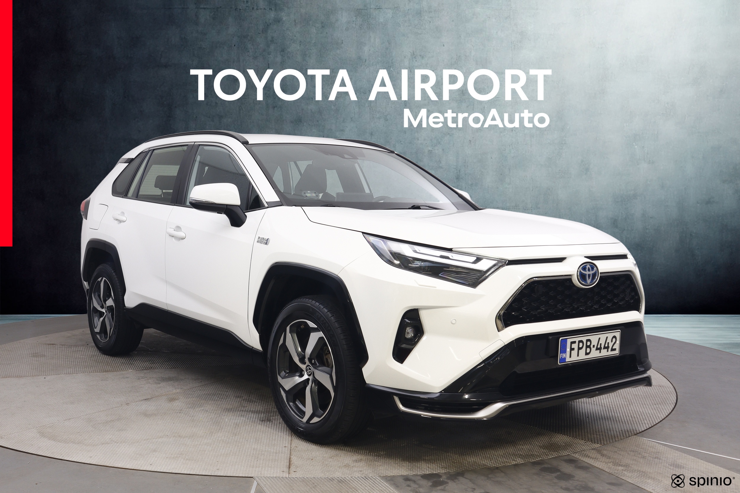 Toyota RAV4 Plug-in 7
