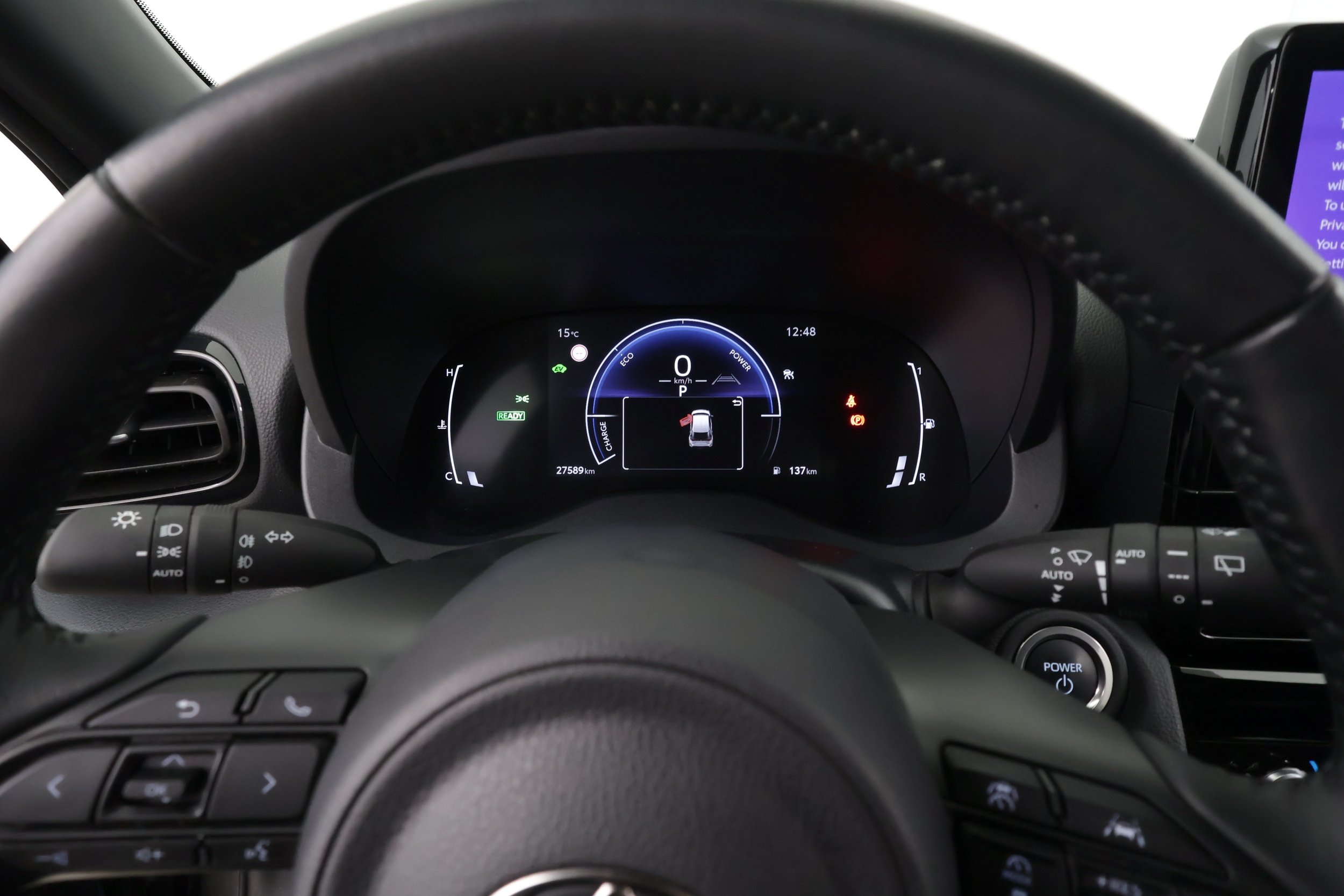 Toyota Yaris Cross 15