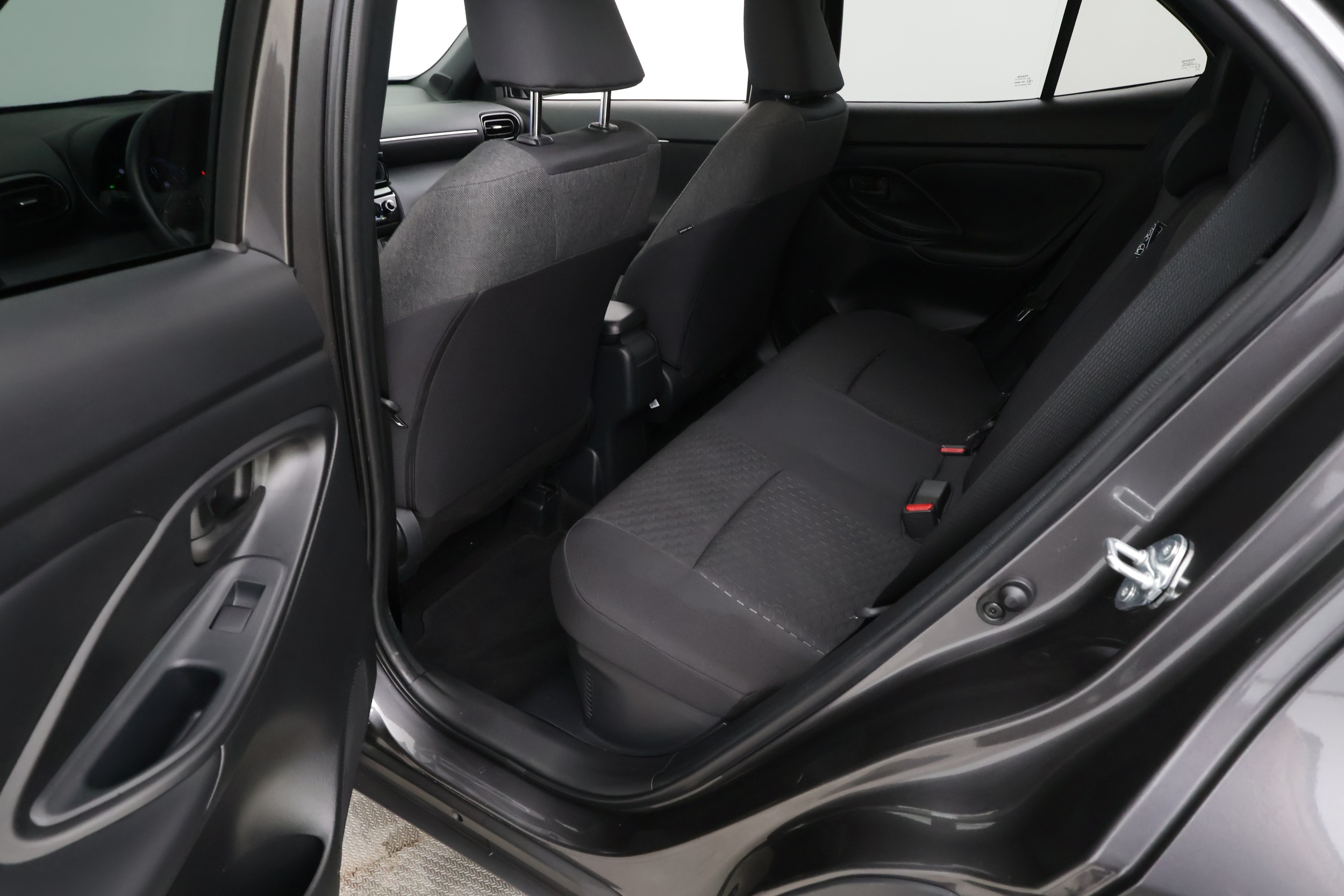 Toyota Yaris Cross 19