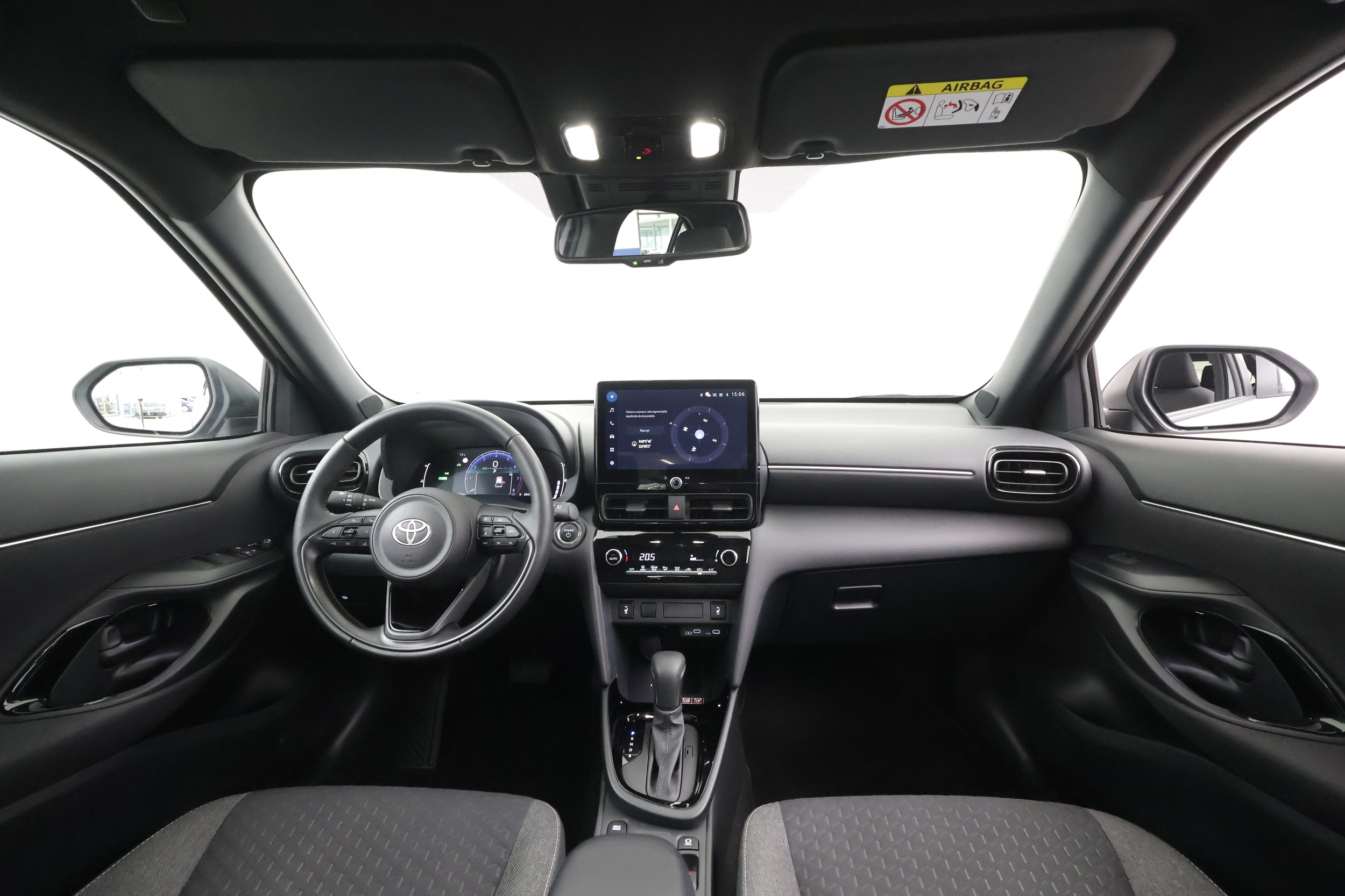 Toyota Yaris Cross 29