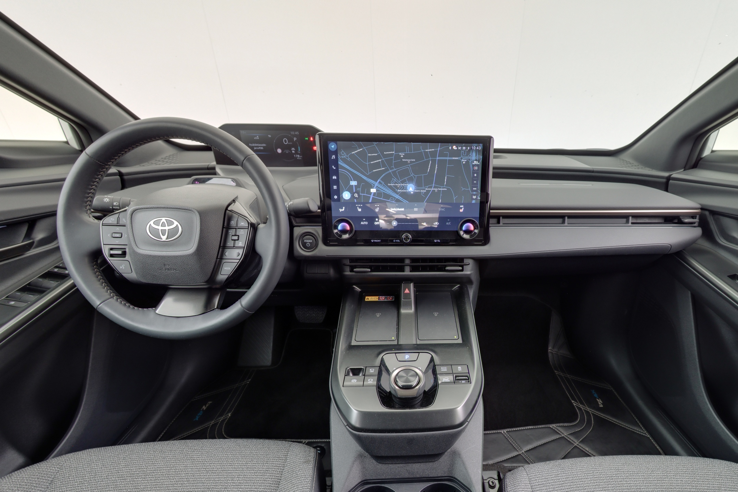 Toyota bZ4X 10
